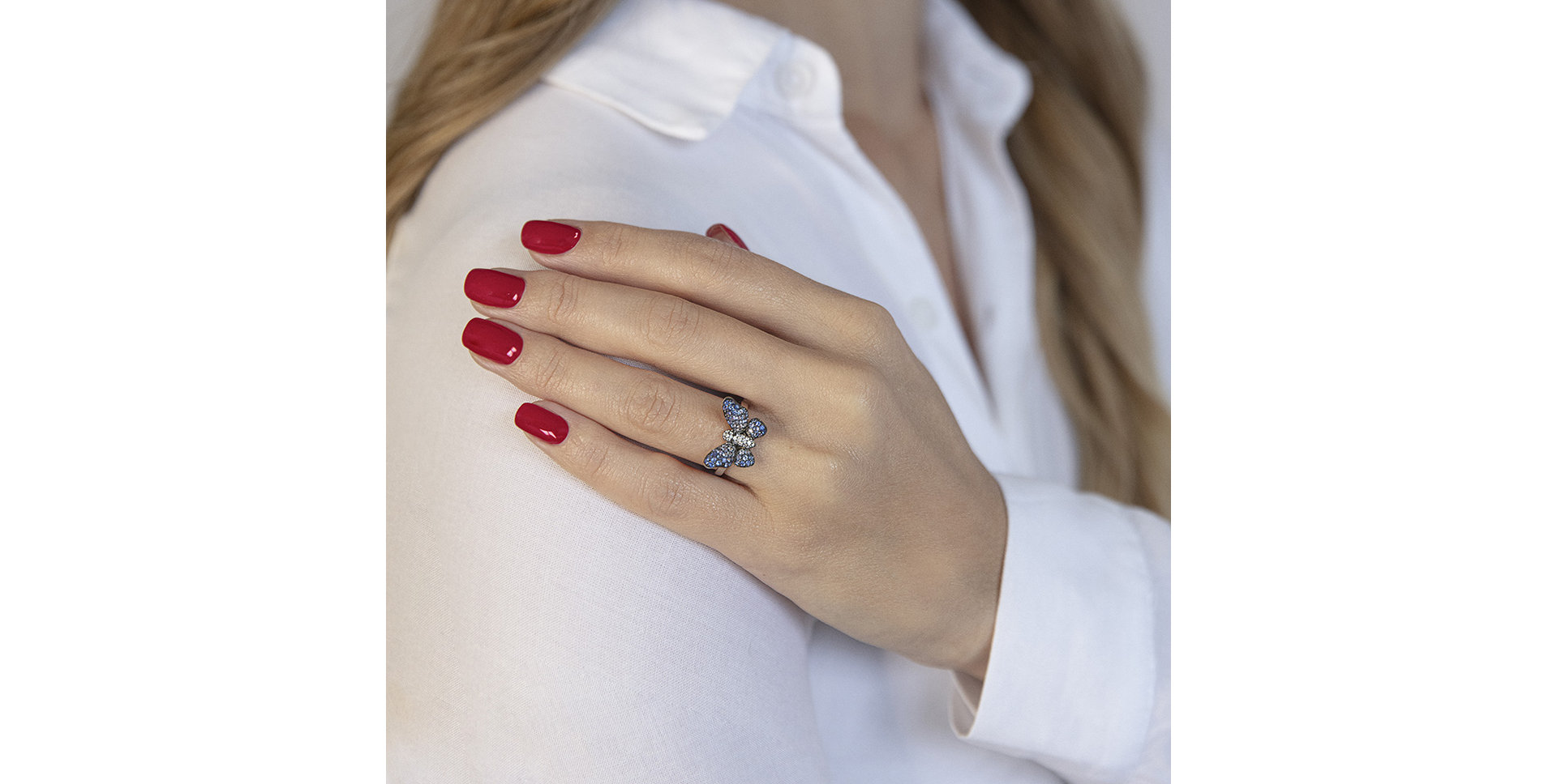 Prsteň s diamantmi a zafírmi Glamorous Butterfly