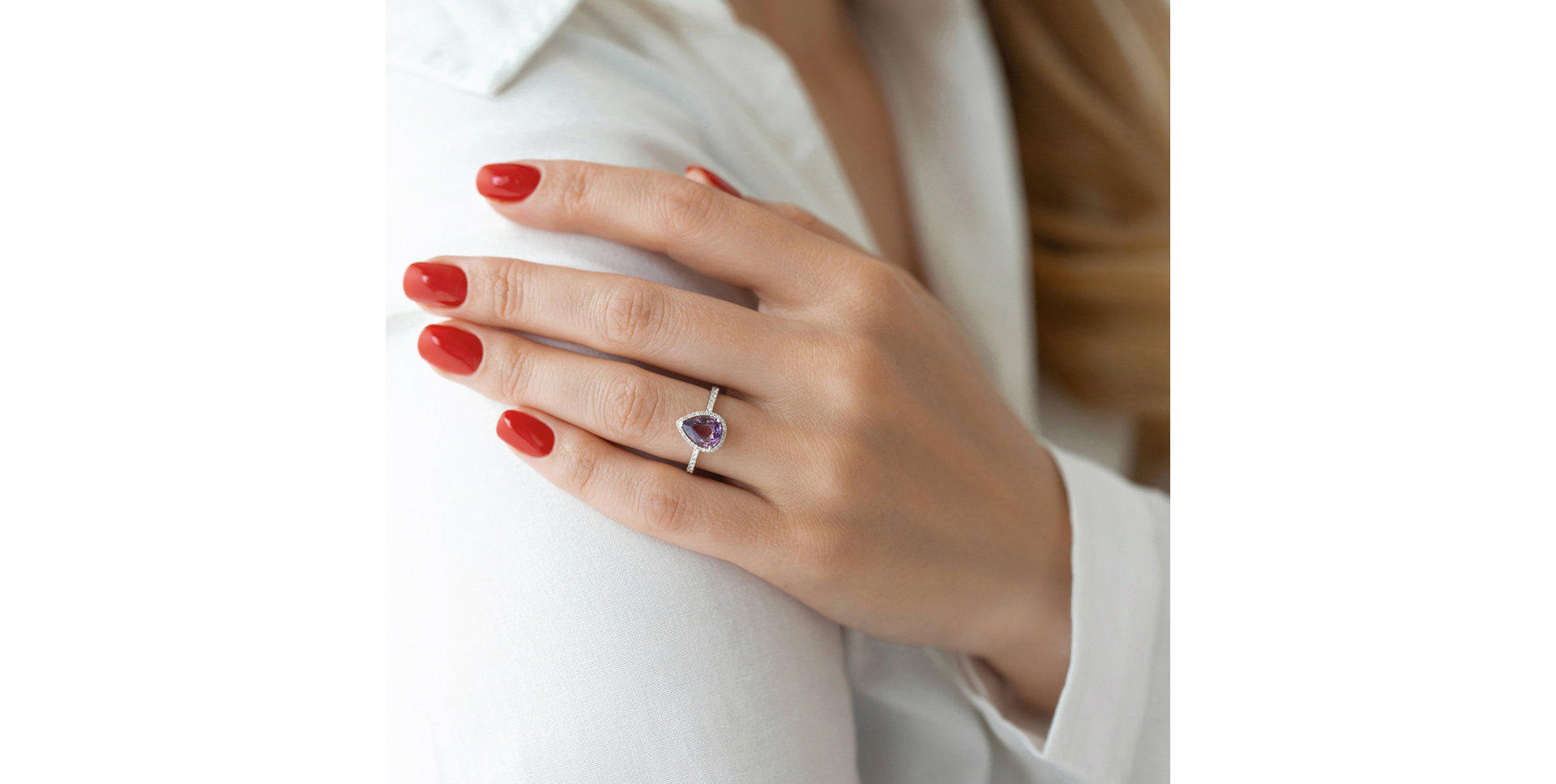 Prsteň s diamantmi a zafírom Charming Glory