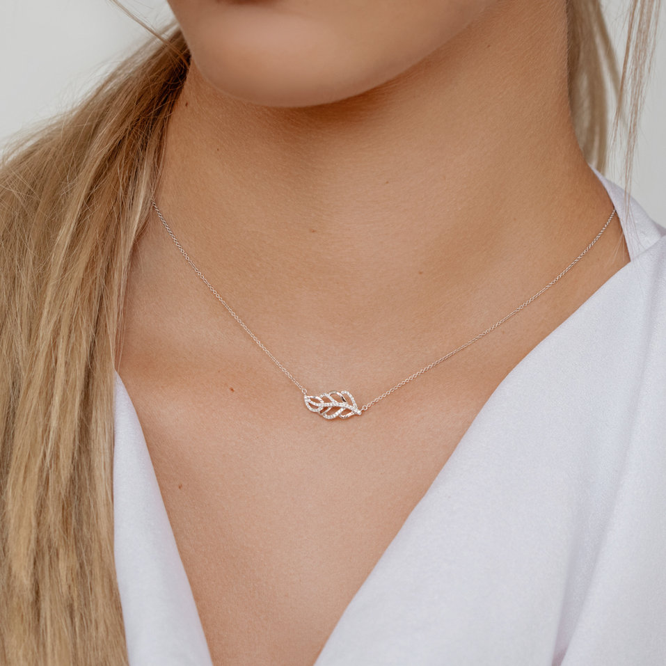 Náhrdelník s diamantmi Shiny Leaf