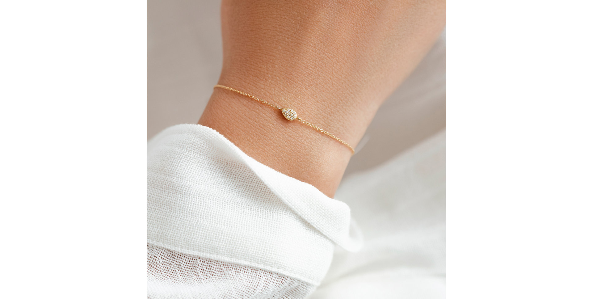 Náramok s čiernymi diamantmi Shiny Drop