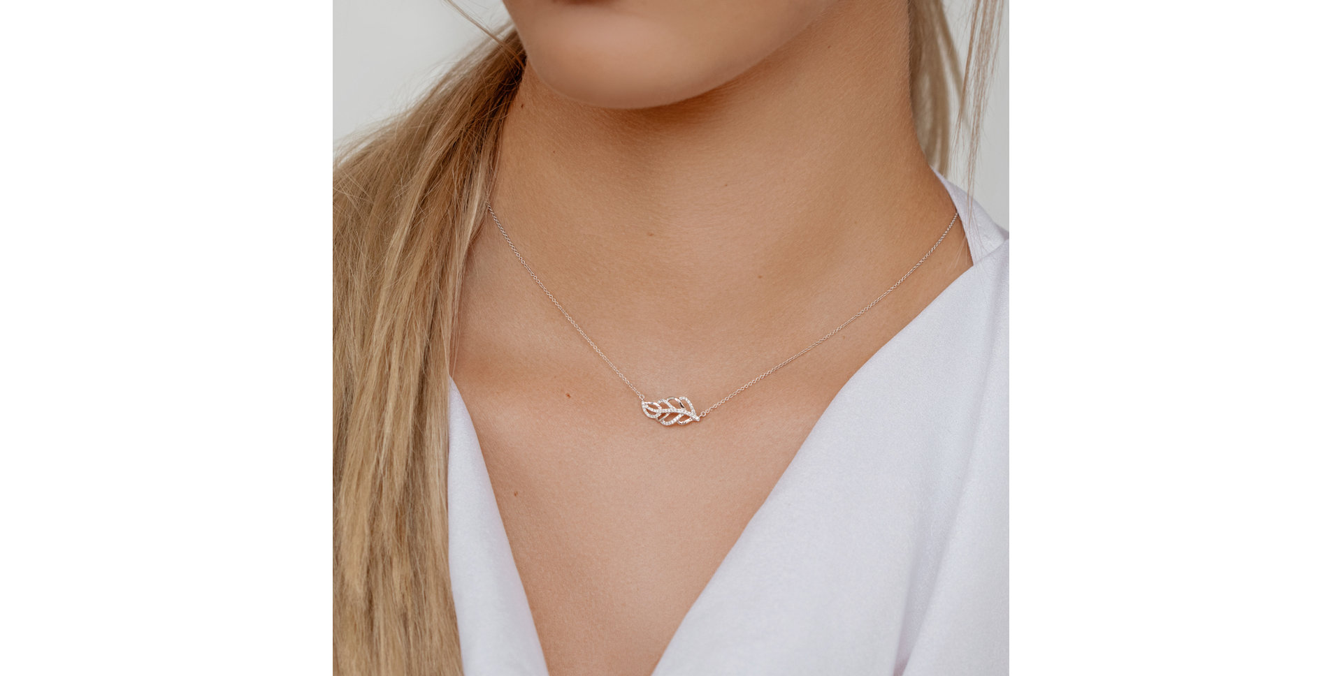 Náhrdelník s diamantmi Shiny Leaf