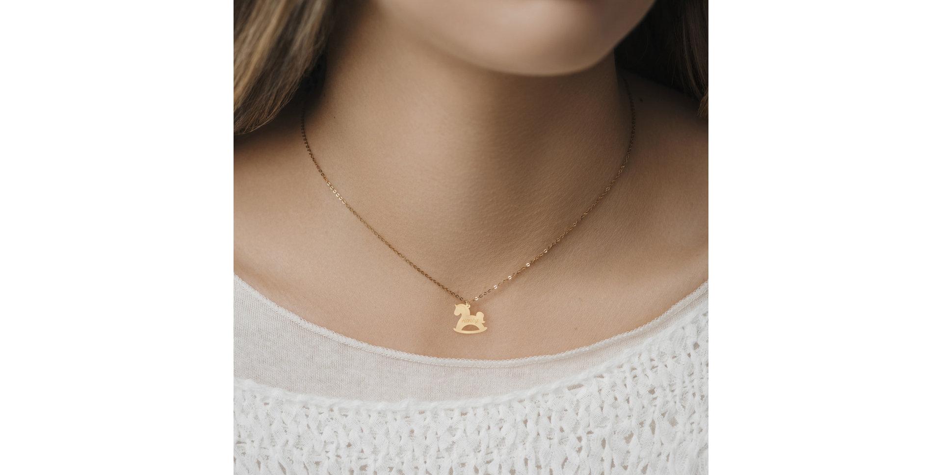 Náhrdelník s diamantom Honey Horse