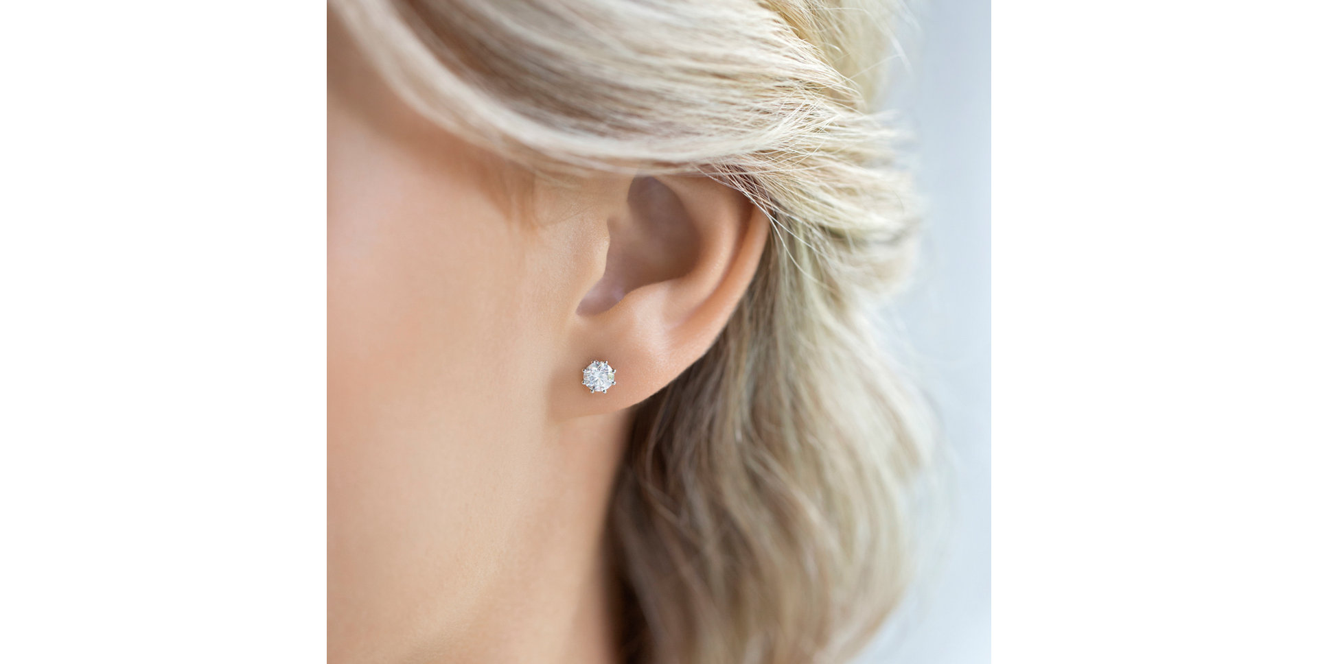 Náušnice s diamantom Essential Sparks