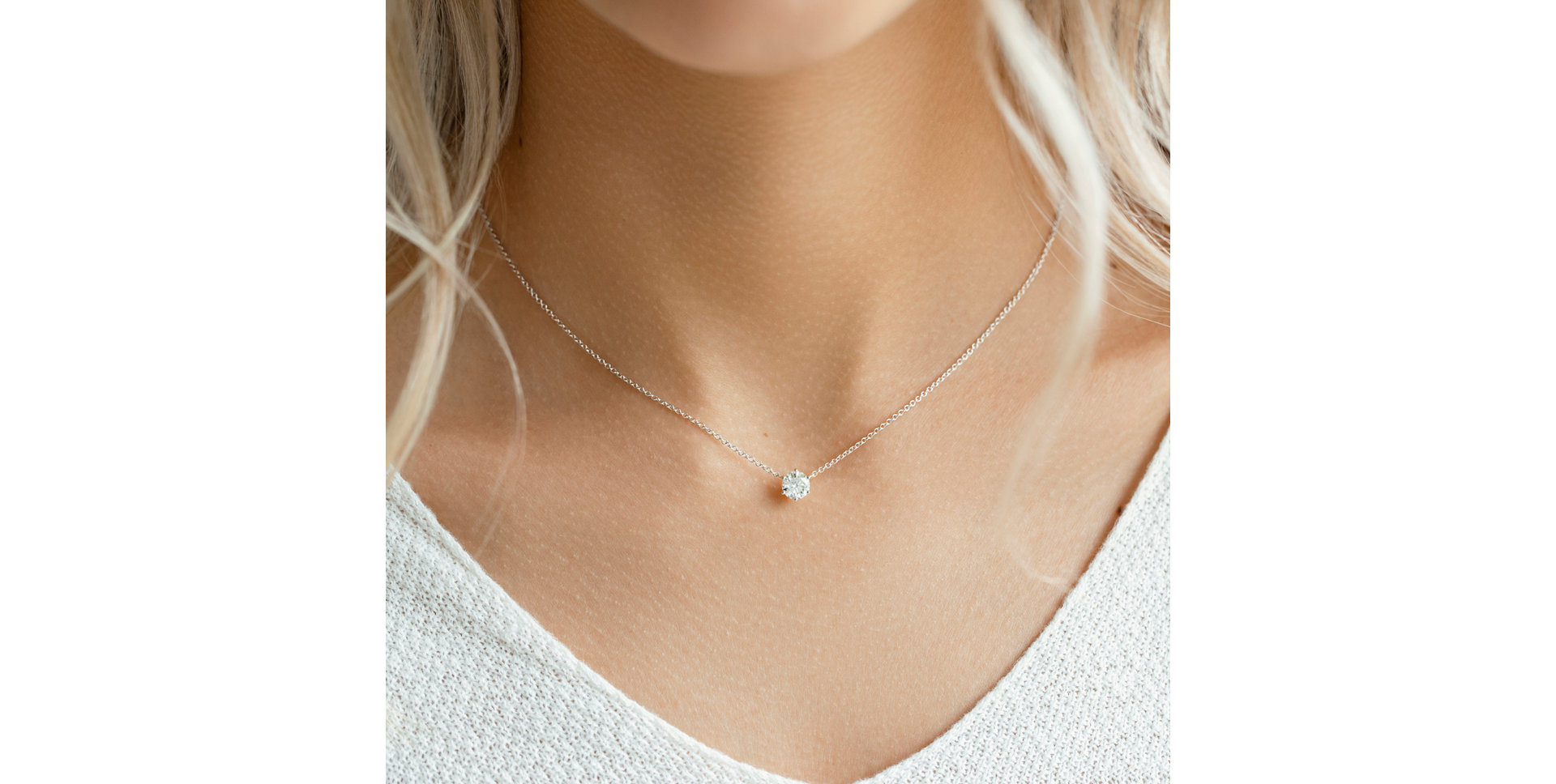 Náhrdelník s diamantom Essential Shine