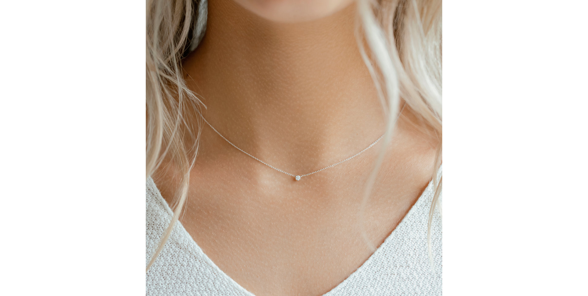 Náhrdelník s diamantom Essential Shine