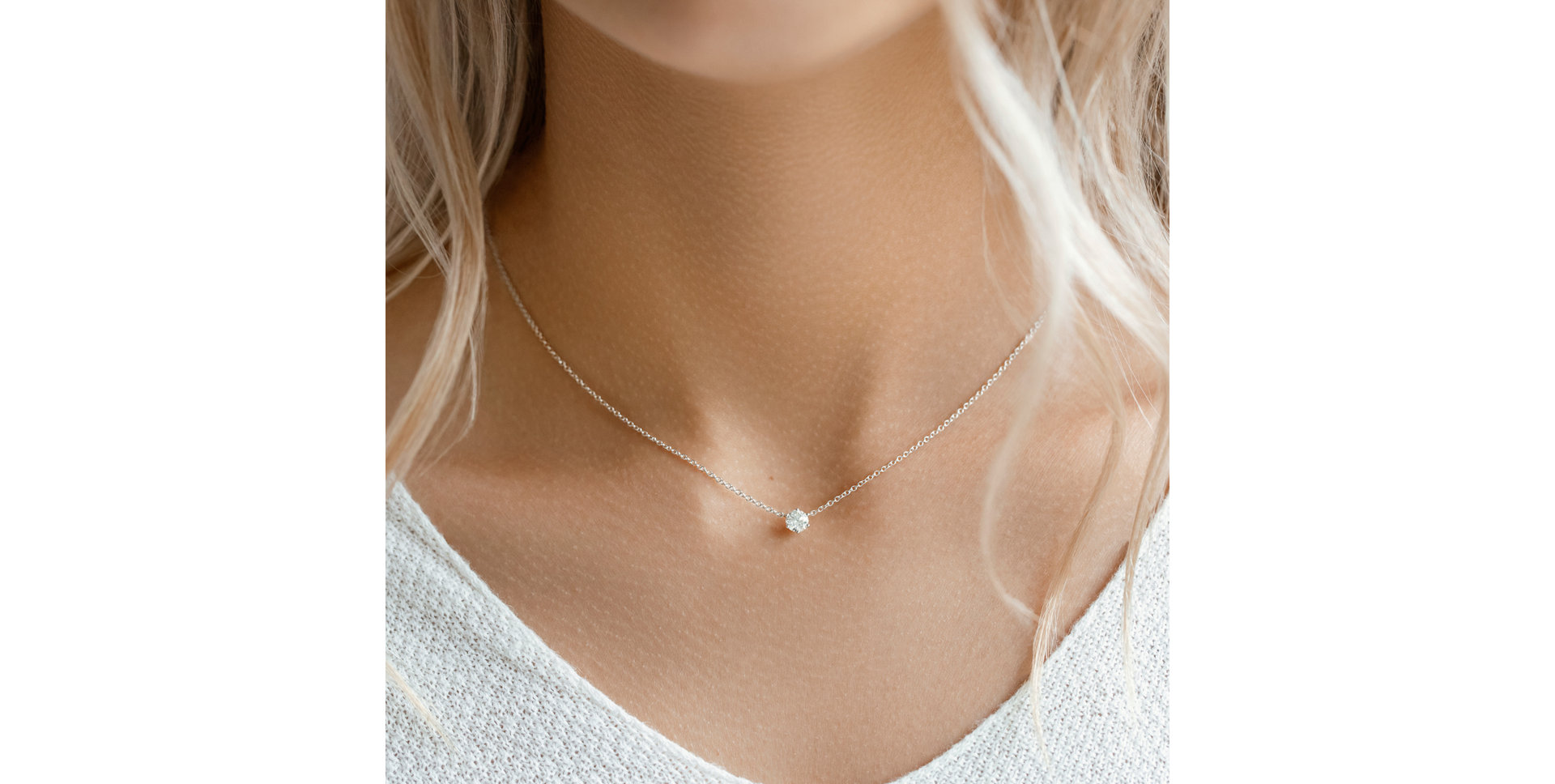 Náhrdelník s diamantom Essential Shine