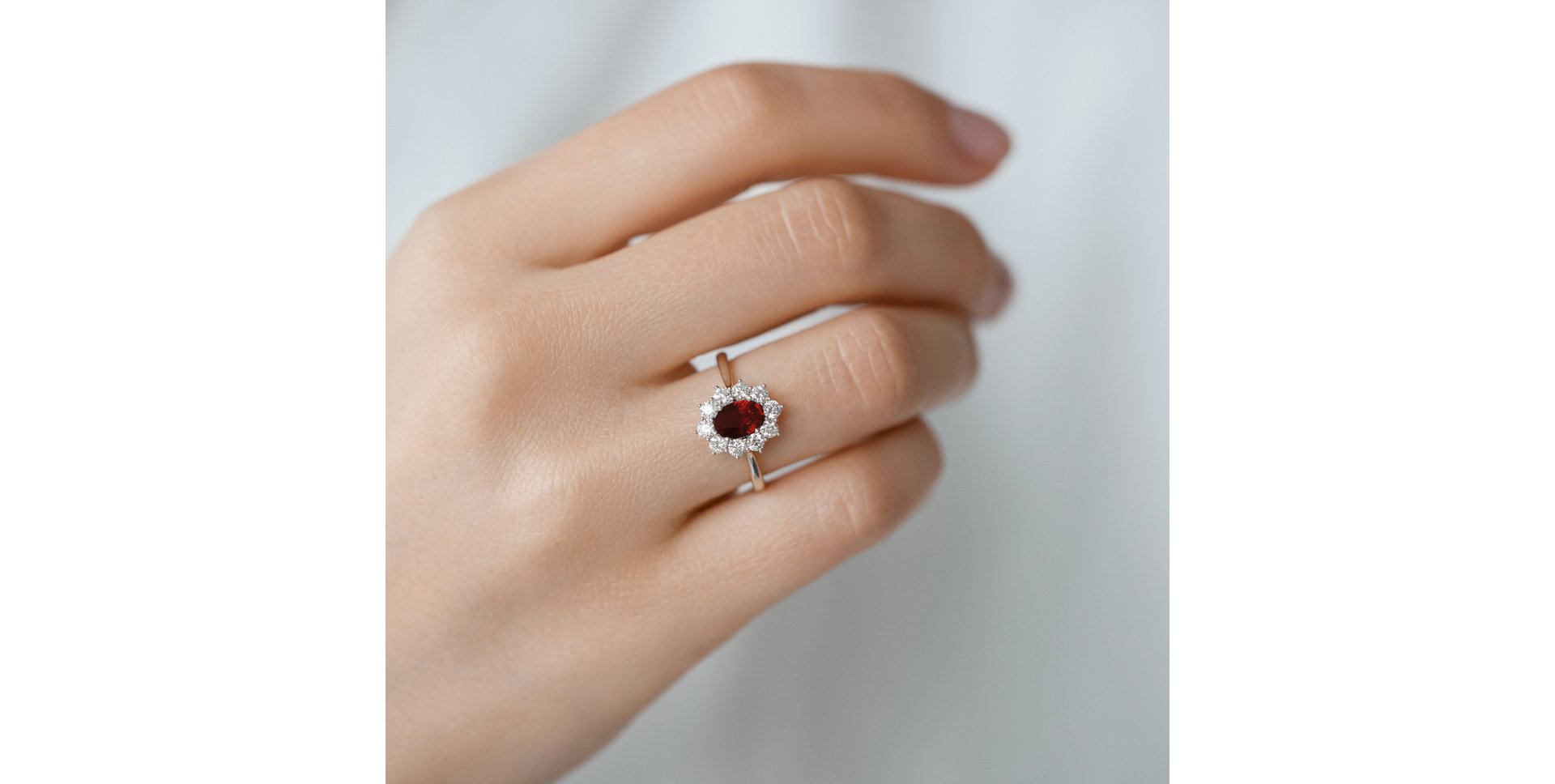 Prsteň s rubínom a diamantmi Princess Joy