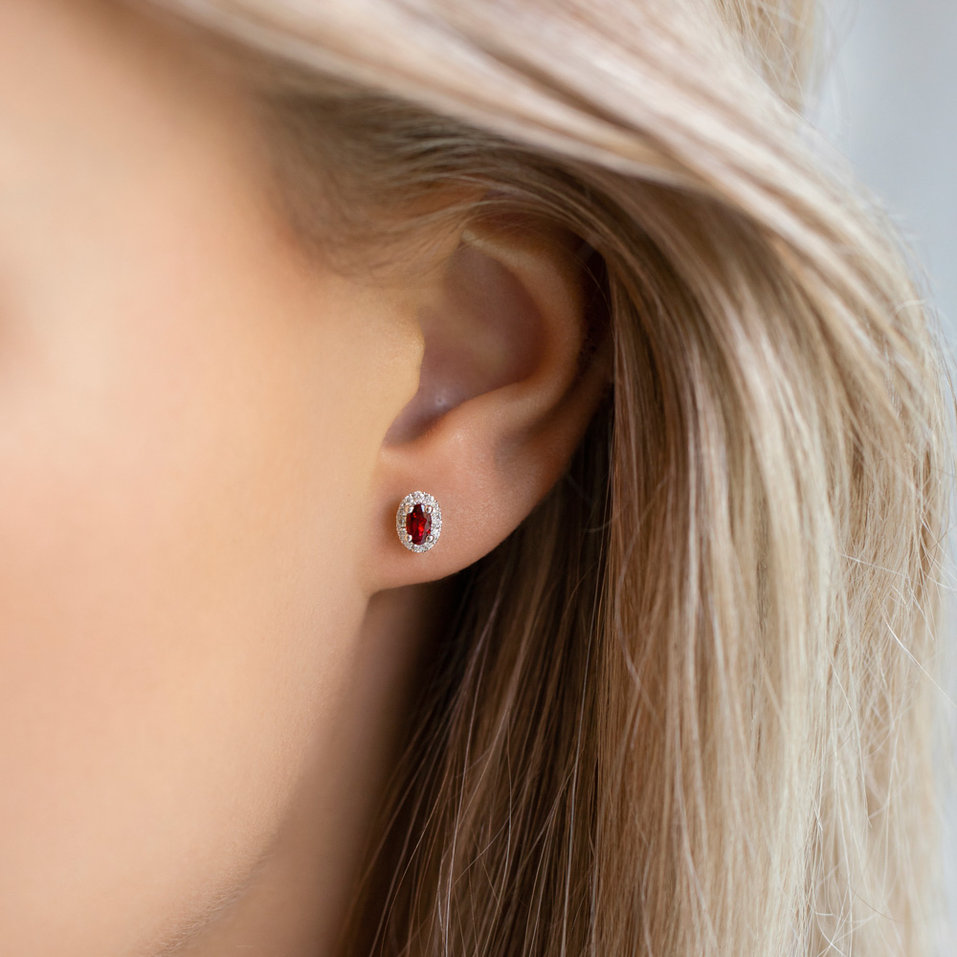 Náušnice s rubínom a diamantmi Imperial Allegory