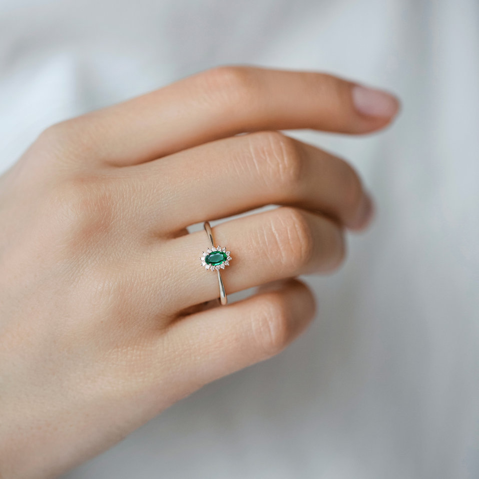 Prsteň s diamantmi a smaragdom Princess