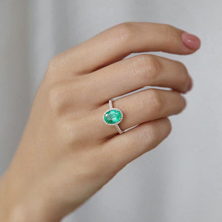 Prsteň s diamantmi a smaragdom Princess