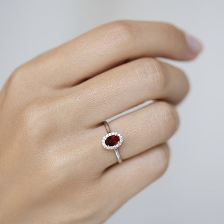 Prsteň s diamantmi a rubínom Princess