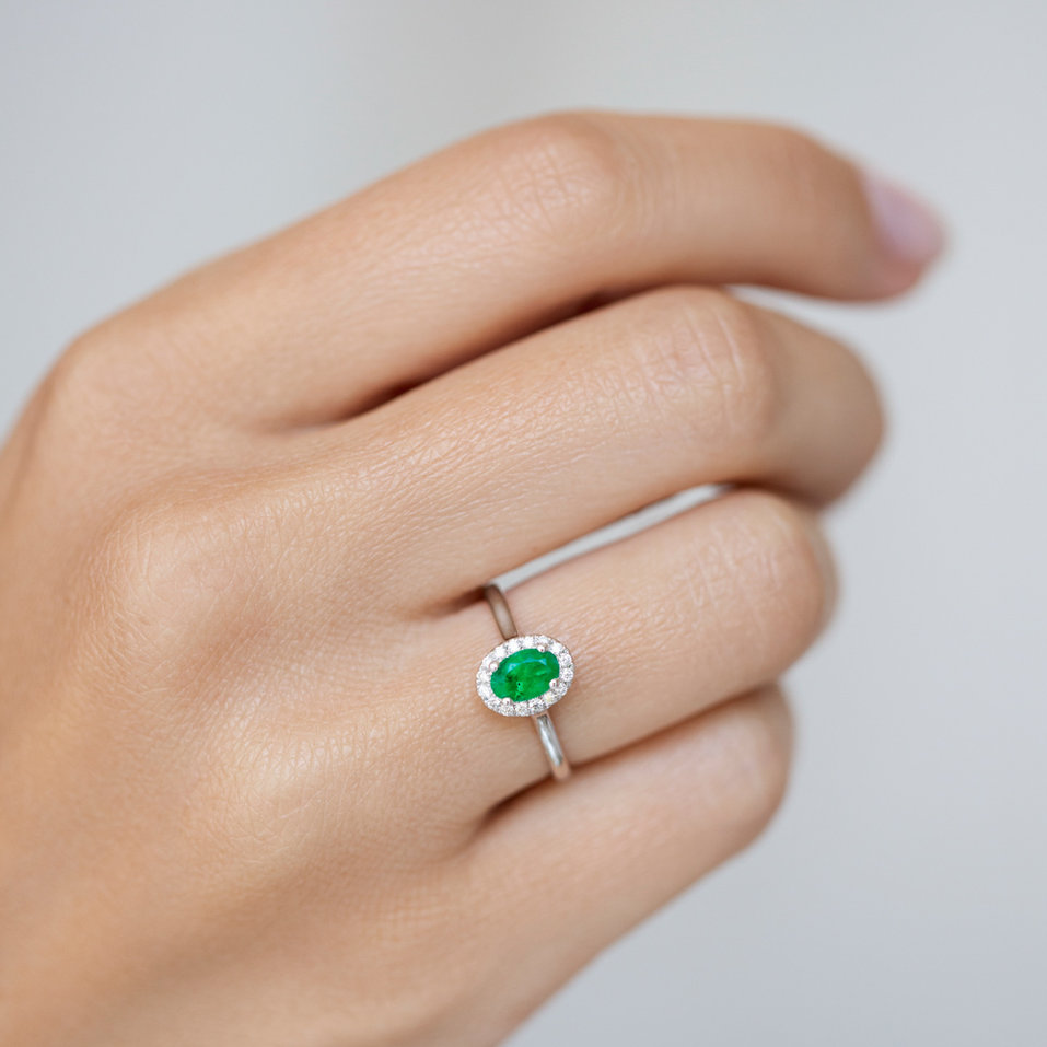 Prsteň s diamantmi a smaragdom Princess