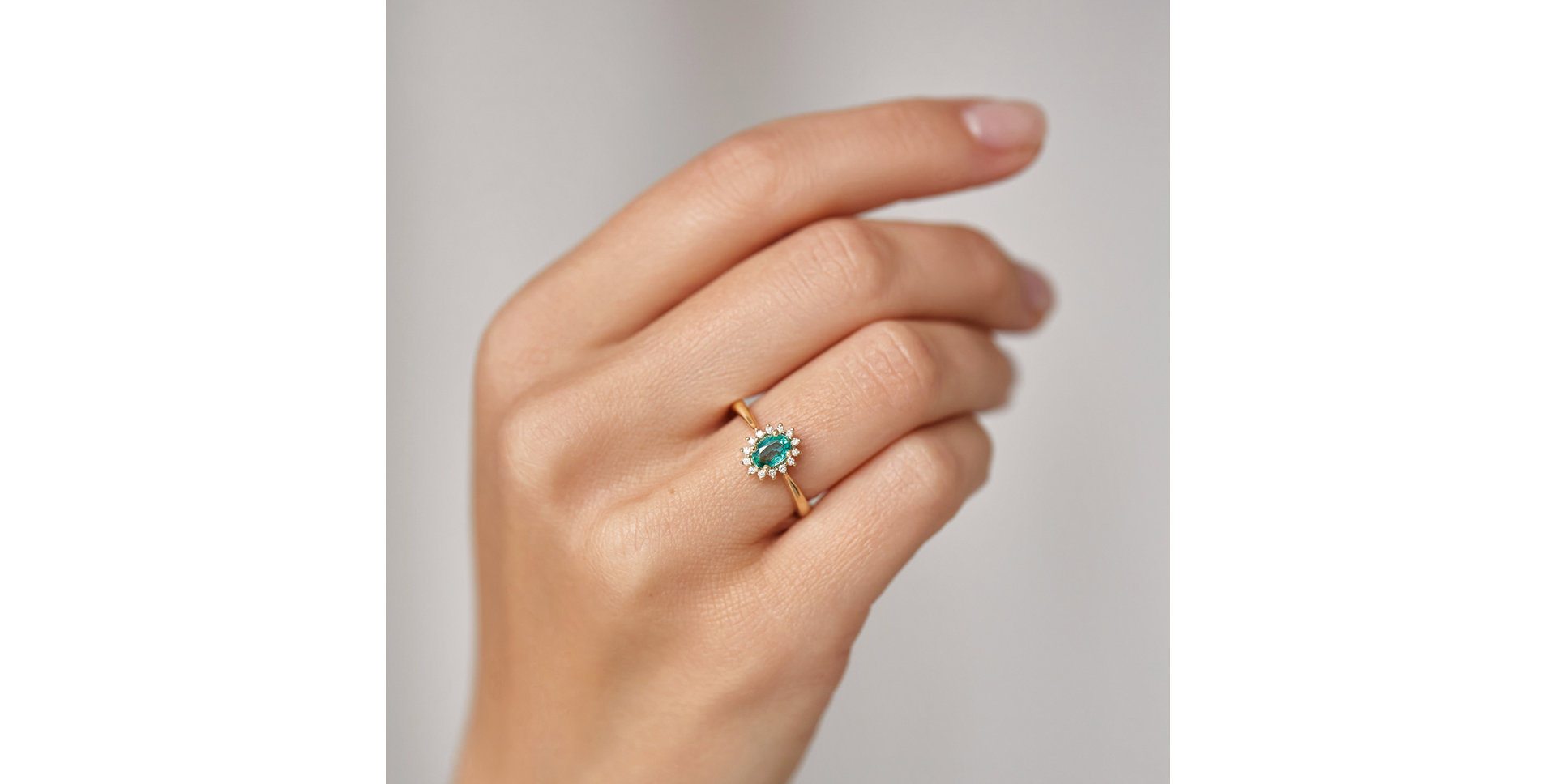 Prsteň s diamantmi a smaragdom Princess