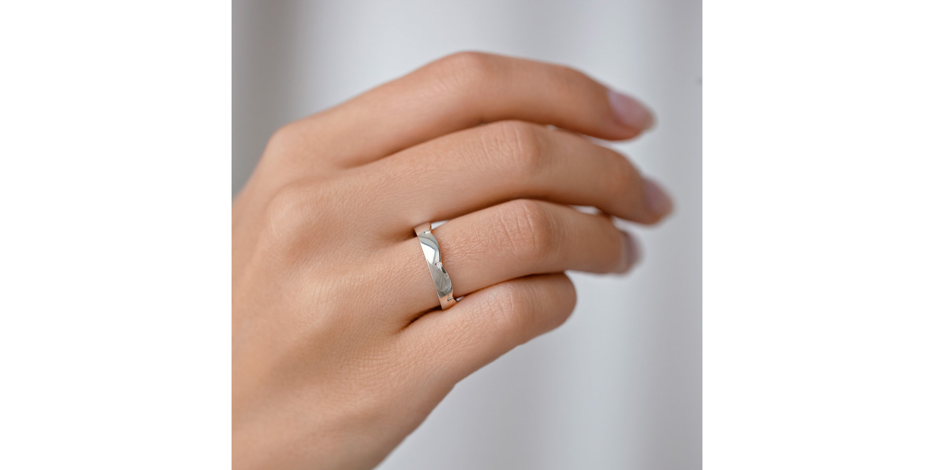 Prsteň s diamantmi Royal Crown