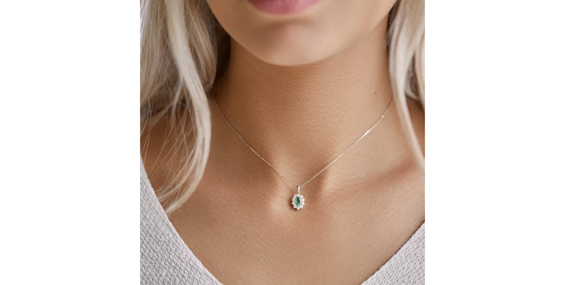 Přívěsok s tanzanitom a diamantmi Goddess Elegance