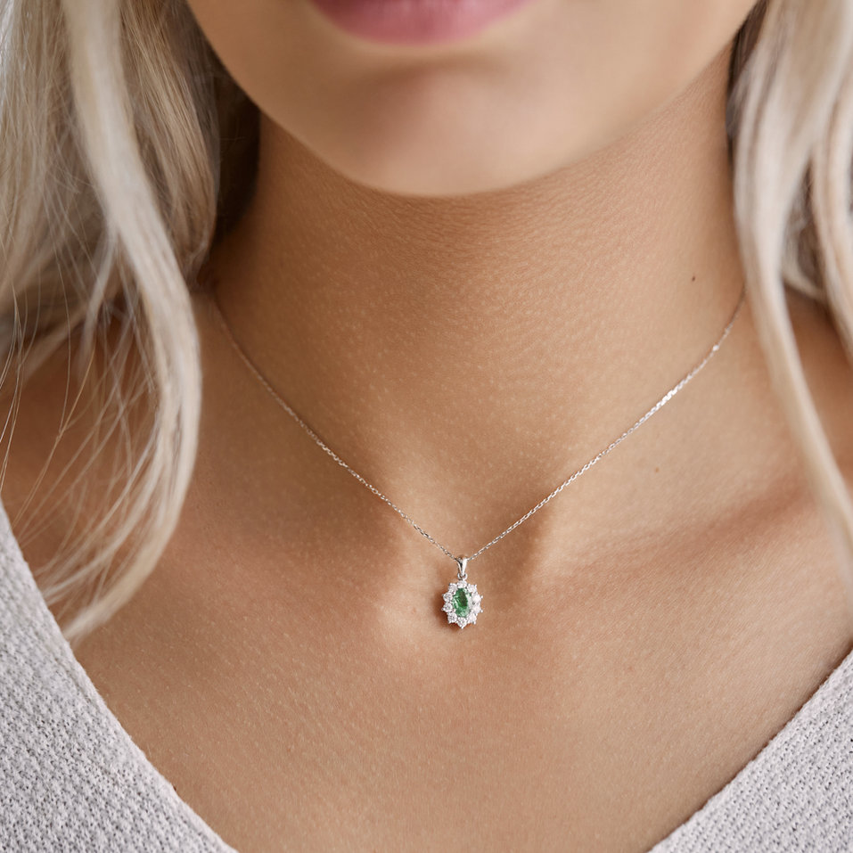 Prívesok s diamantmi a smaragdom Princess