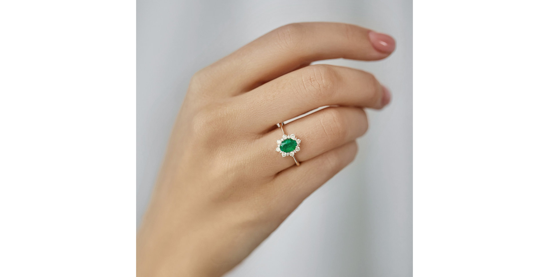 Prsteň s diamantmi a smaragdom Princess