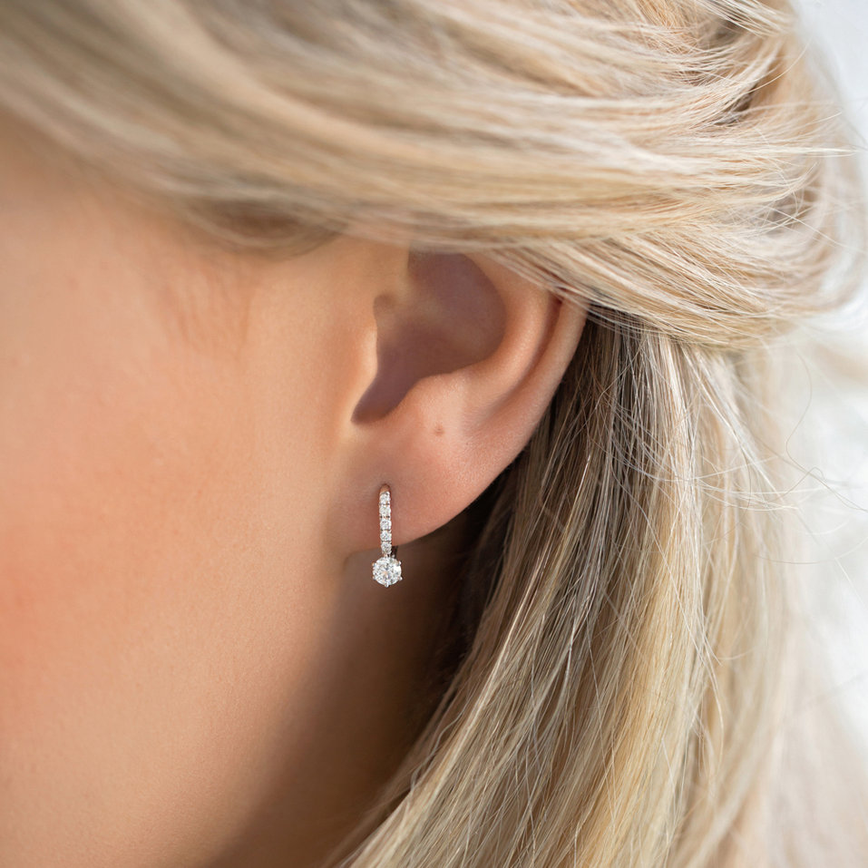 Náušnice s diamantmi Essential Glow