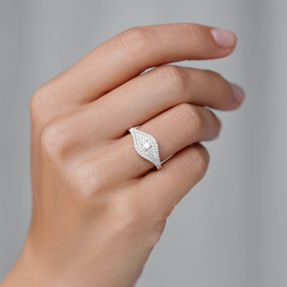 Prsteň s diamantmi a smaragdom Bright Vision