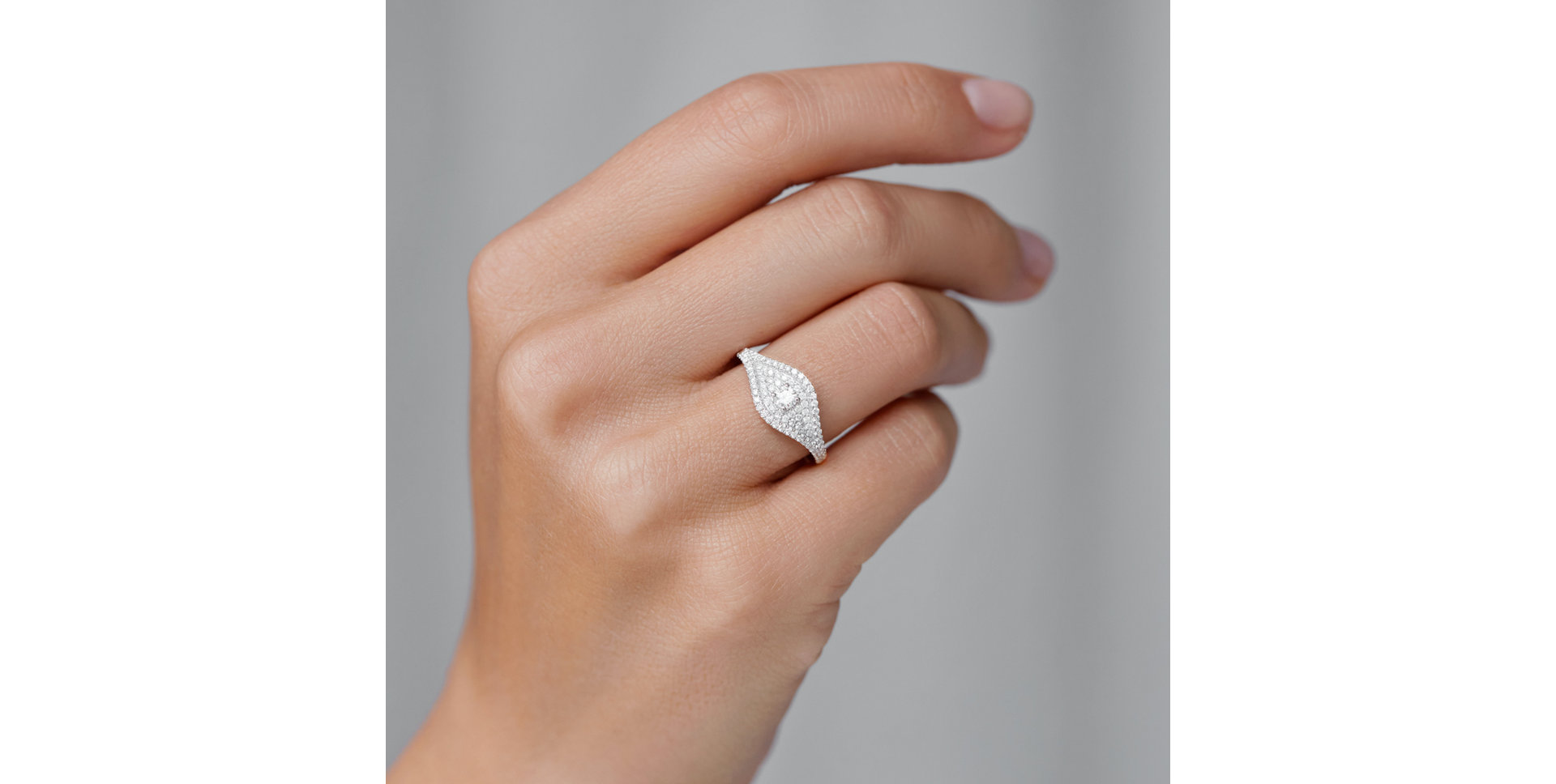 Prsteň s čiernymi diamantmi Bright Vision