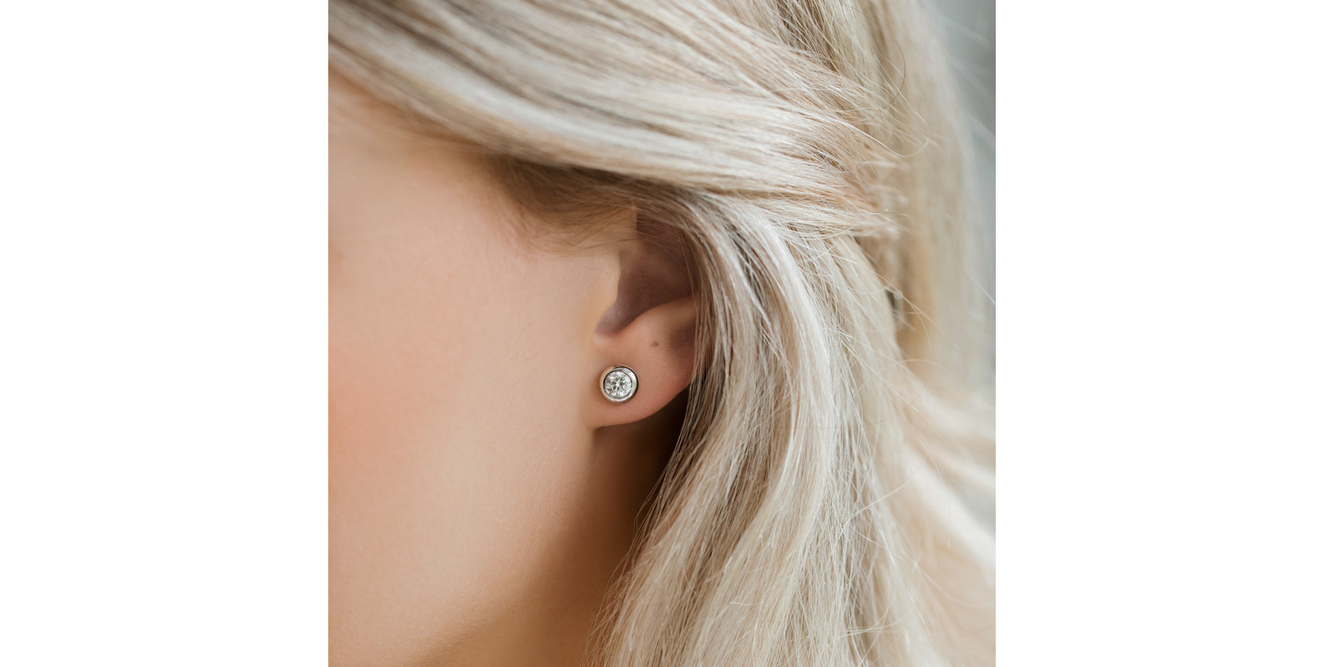 Náušnice s diamantom Sparkling Dots