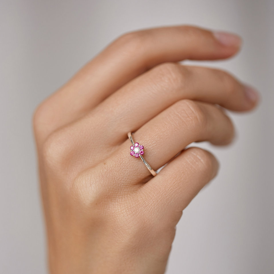 Prsteň s diamantom a smaragdmi Shiny Constellation