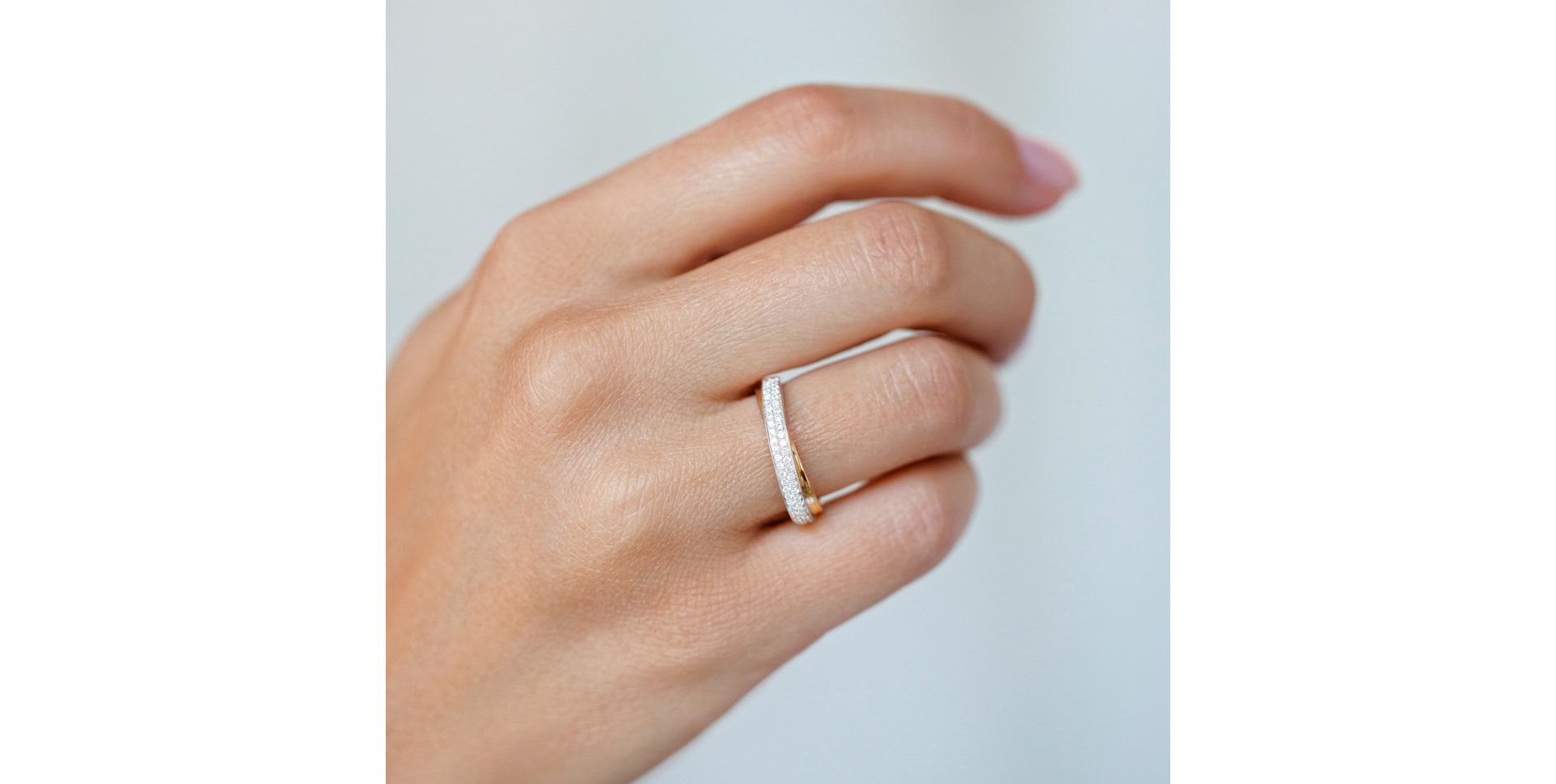 Prsteň s diamantmi Sparkle Ribbon