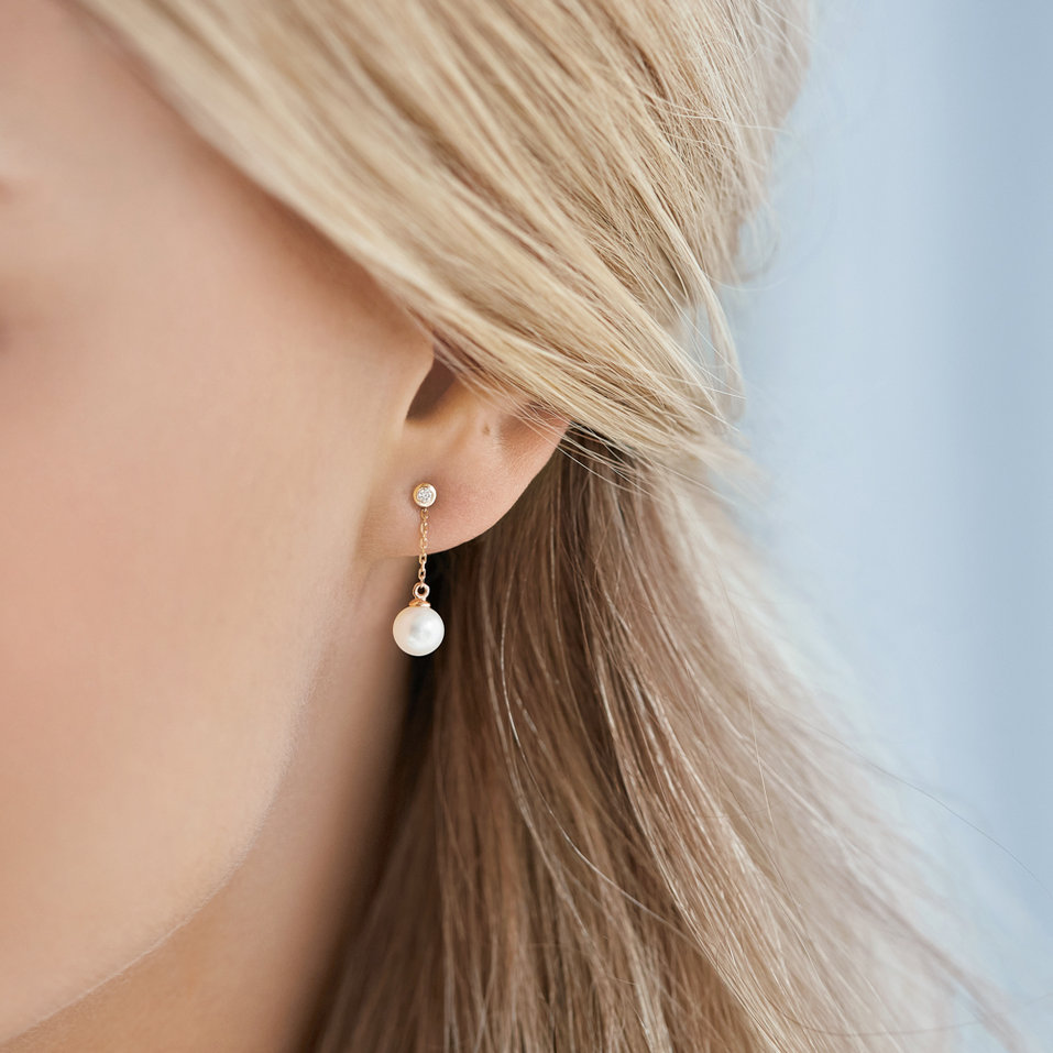 Náušnice s diamantom a sladkovnou bielou perlou Lake Soul