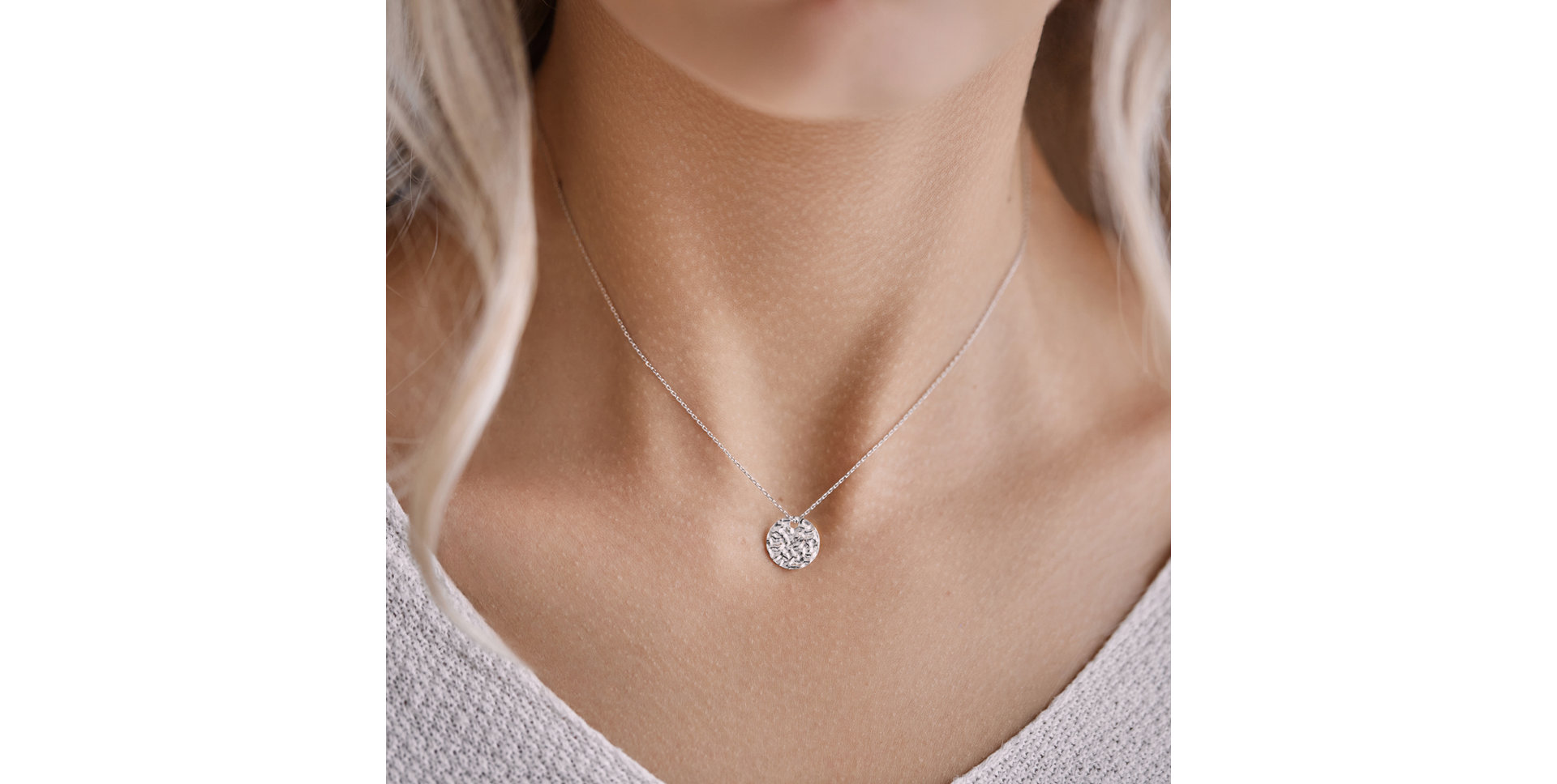Náhrdelník Gentle Medallion
