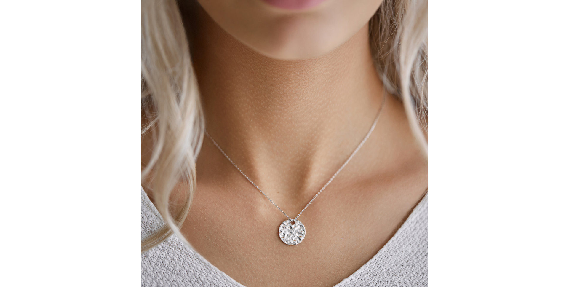 Náhrdelník Gentle Medallion