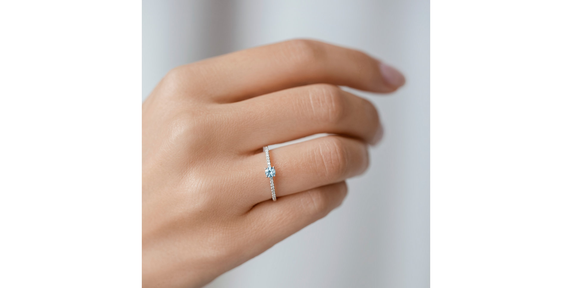 Prsteň s zafírom a diamantmi Gem Simplicity