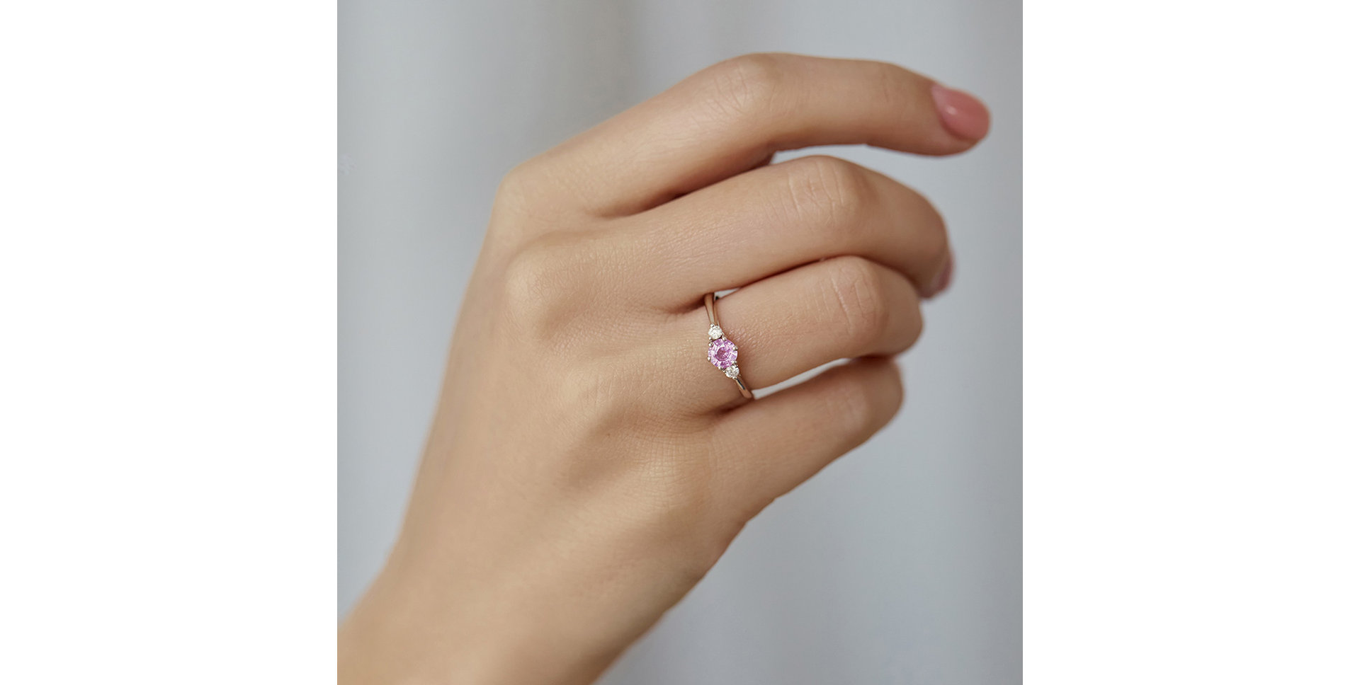 Prsteň s diamantmi a a morganitom Midnight Serenity