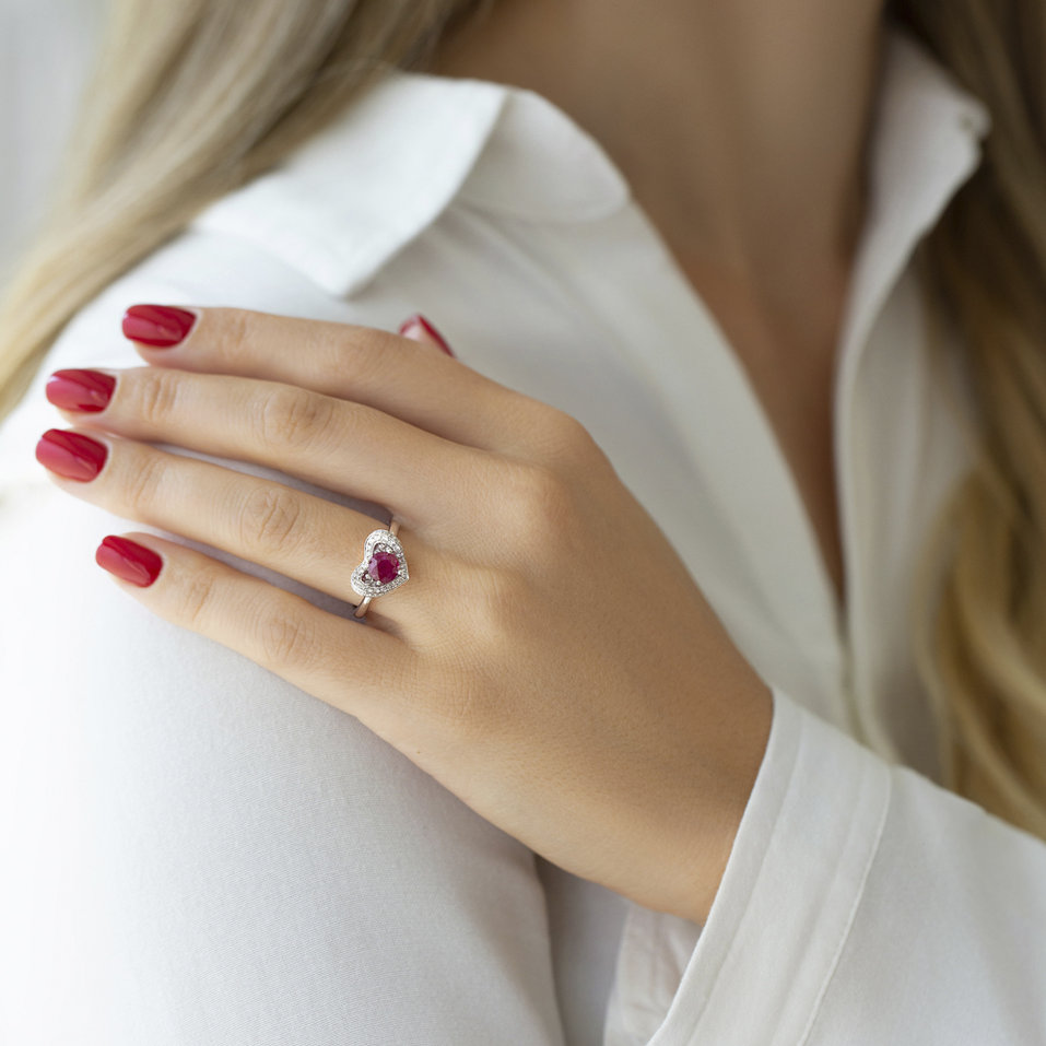 Prsteň s bielymi a čiernymi diamantmi Lovie