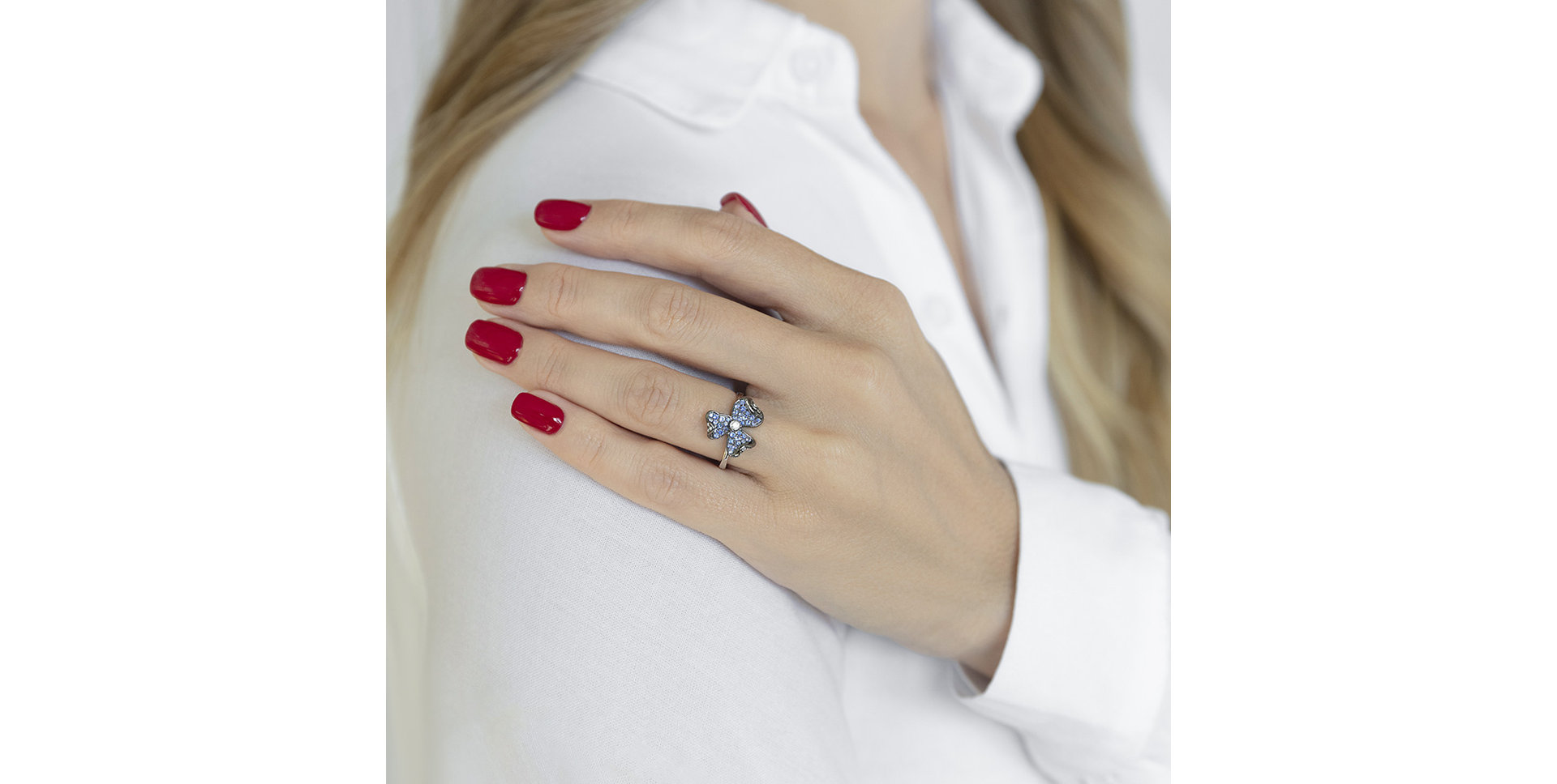 Prsteň s diamantmi a zafírmi Beauty Petals
