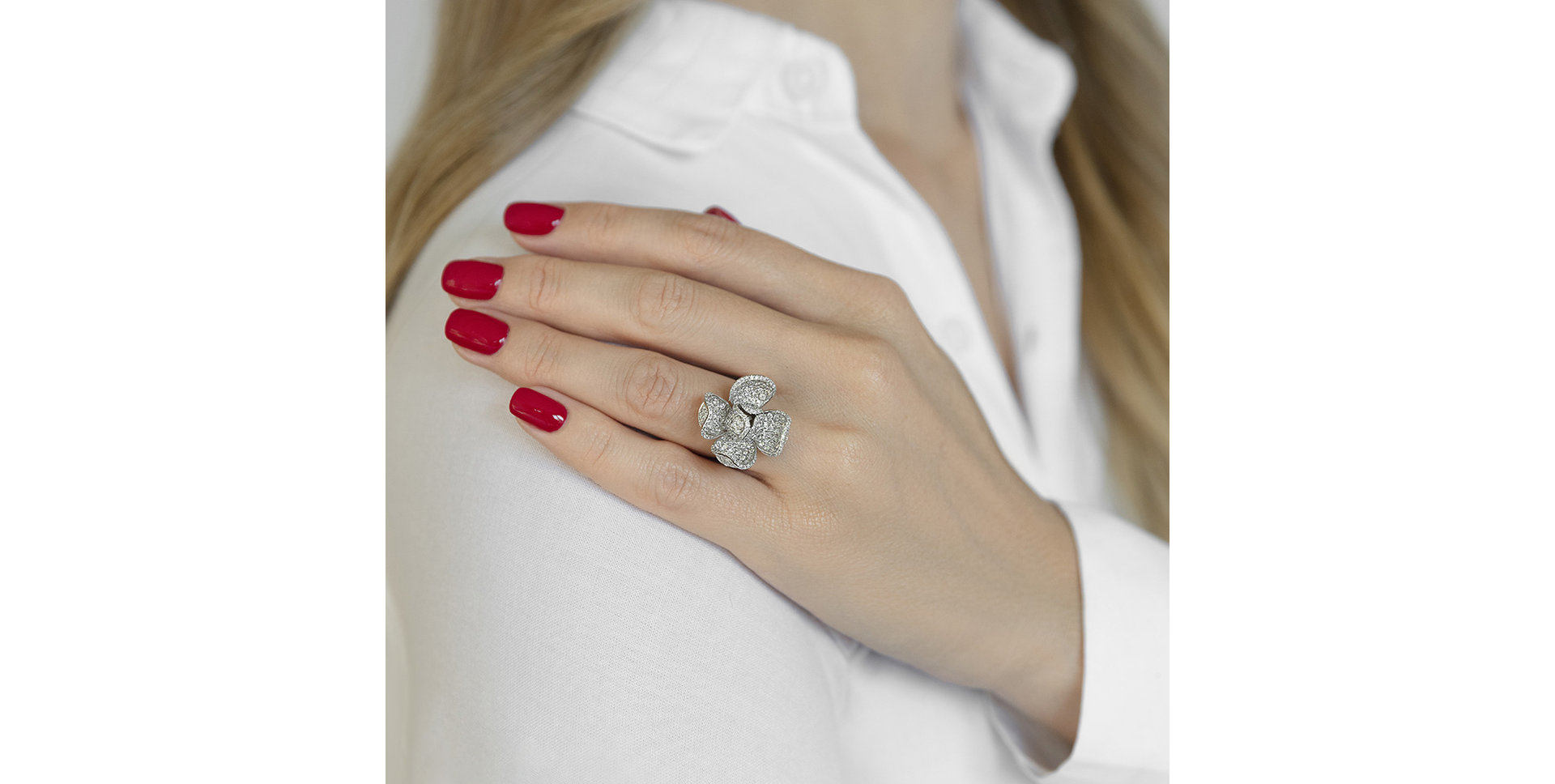 Prsteň s diamantmi Vampirela