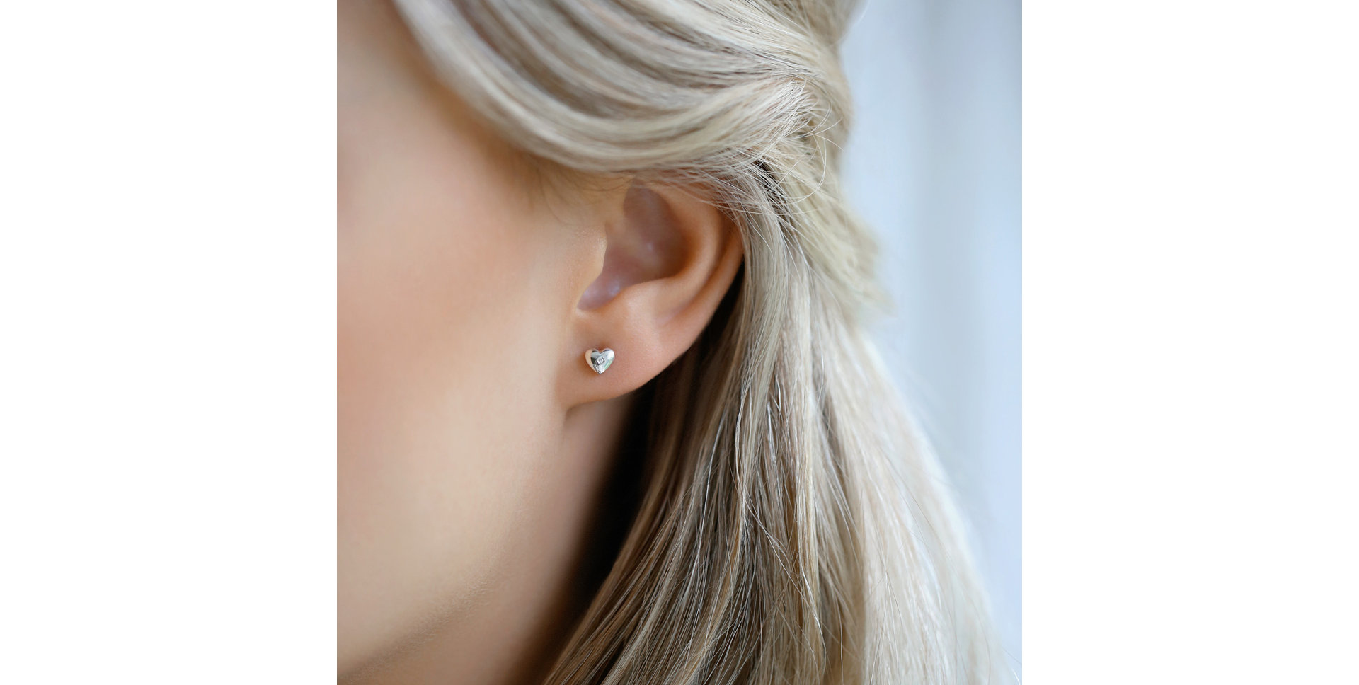 Náušnice s diamantom Hearts