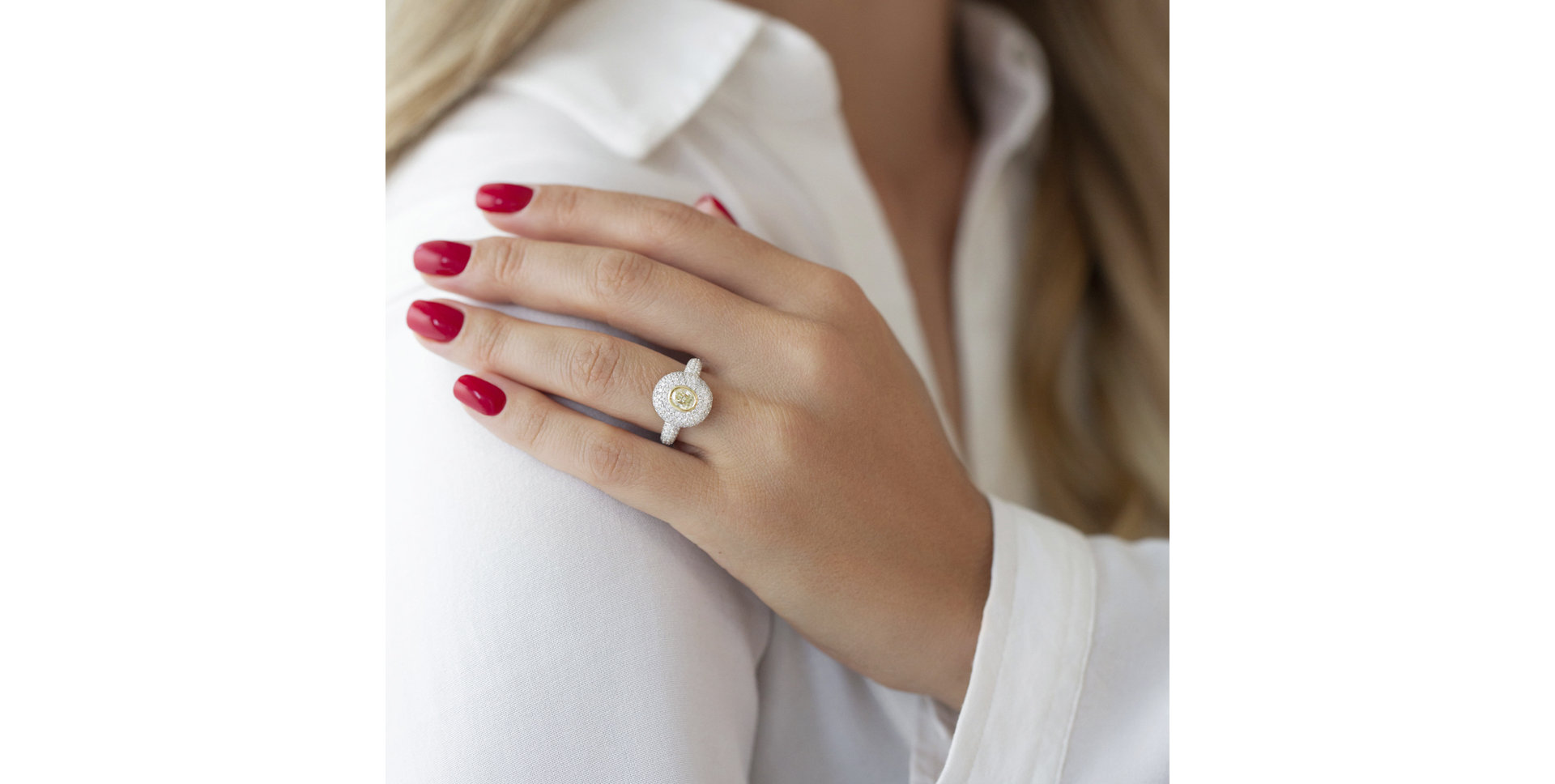 Prsteň s bielymi a žltými diamantmi Odilion