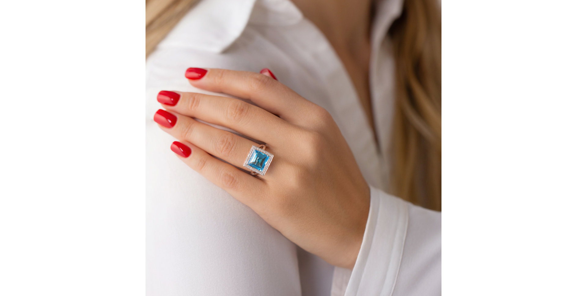 Prsteň s topásom a diamantmi Loria