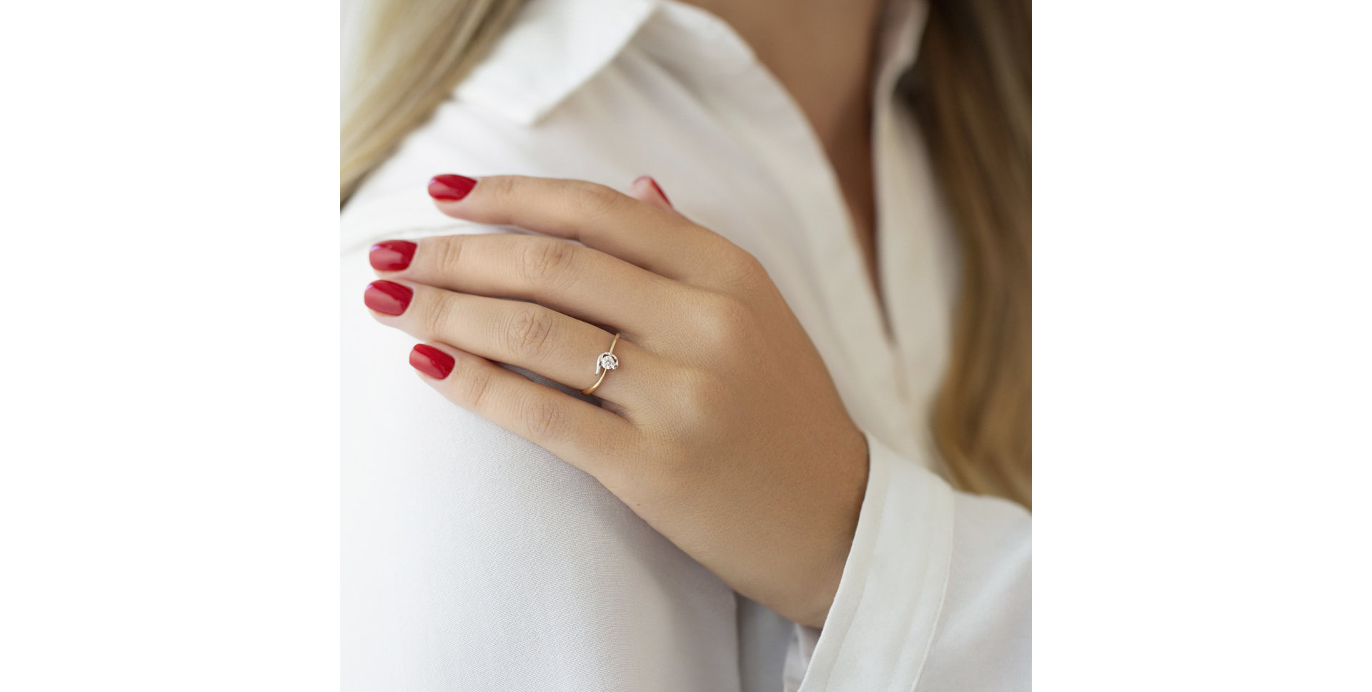 Prsteň s diamantom Larrisa