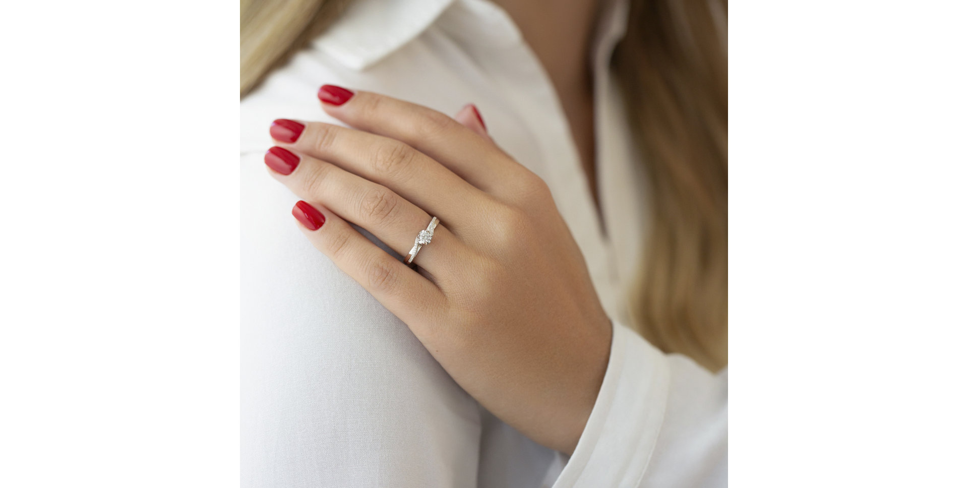 Prsteň s diamantmi Casanndra