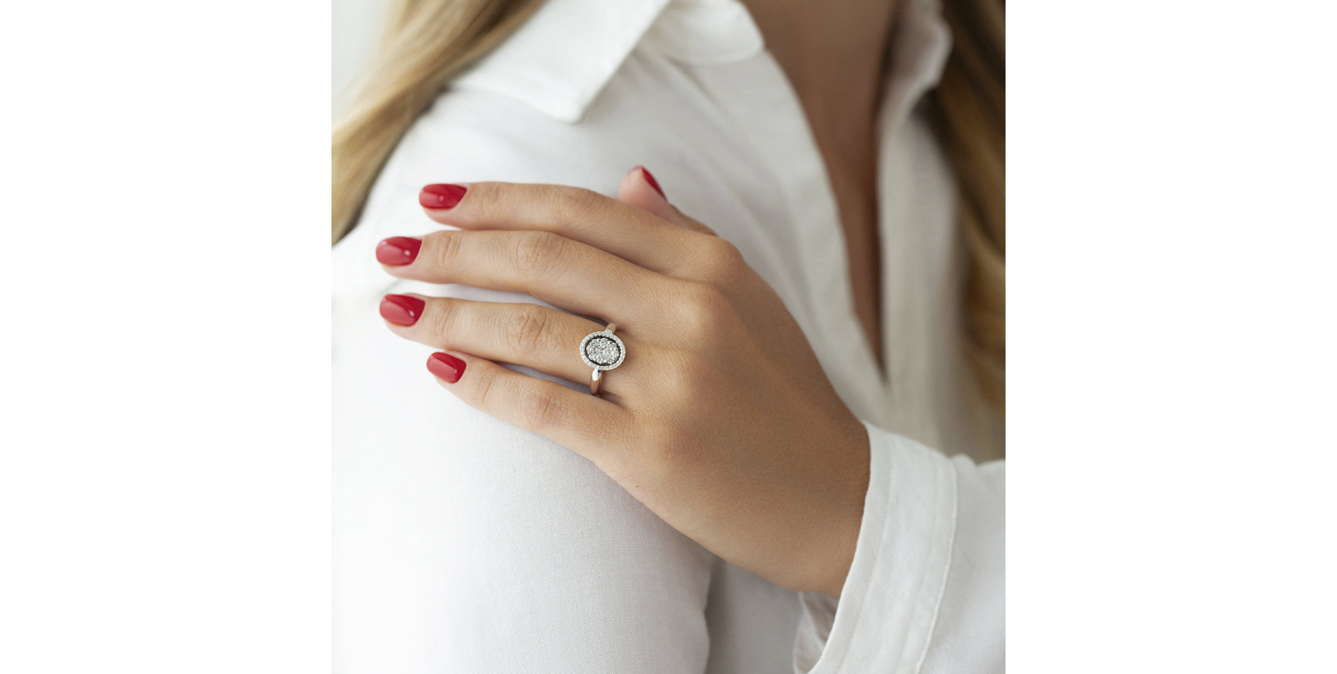 Prsteň s diamantmi Camélia