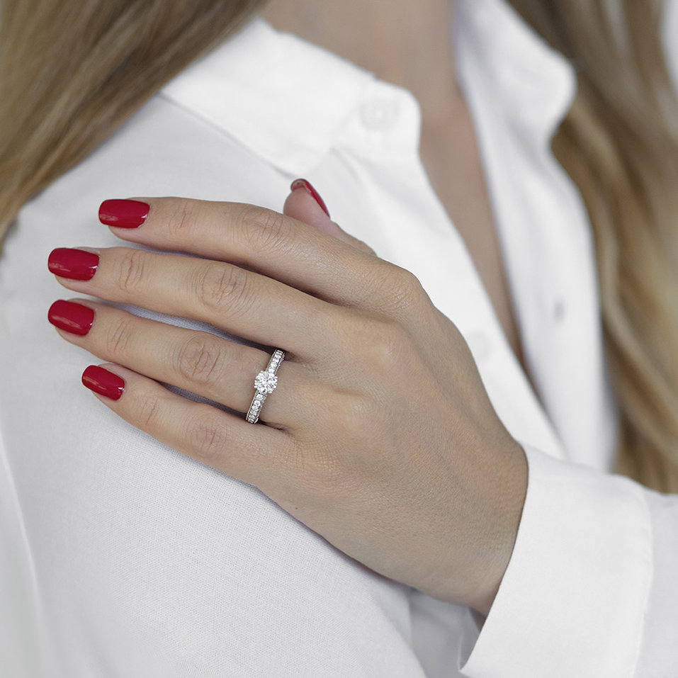 Prsteň s diamantmi Mercy