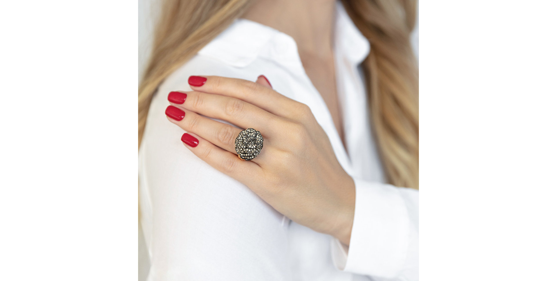 Prsteň s hnedými a čiernymi diamantmi Miracle Aphrodite