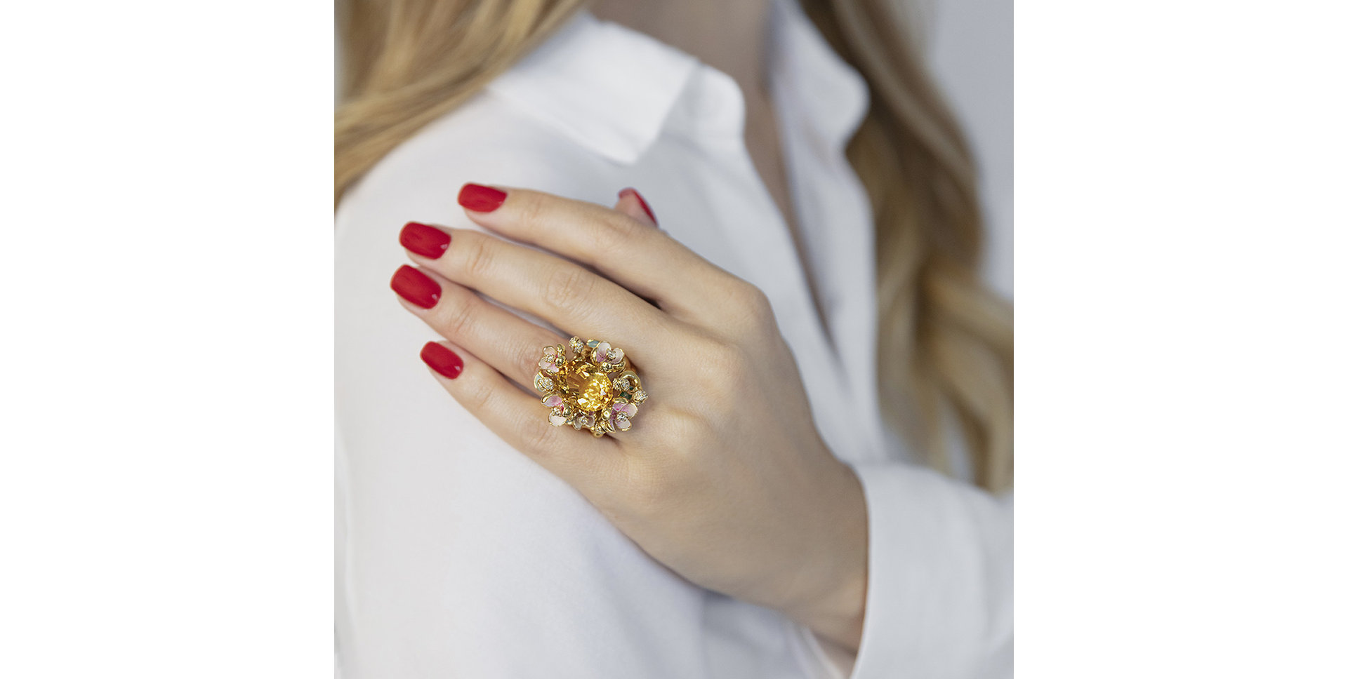 Prsteň s citrínom, diamantmi a emailmi Fike