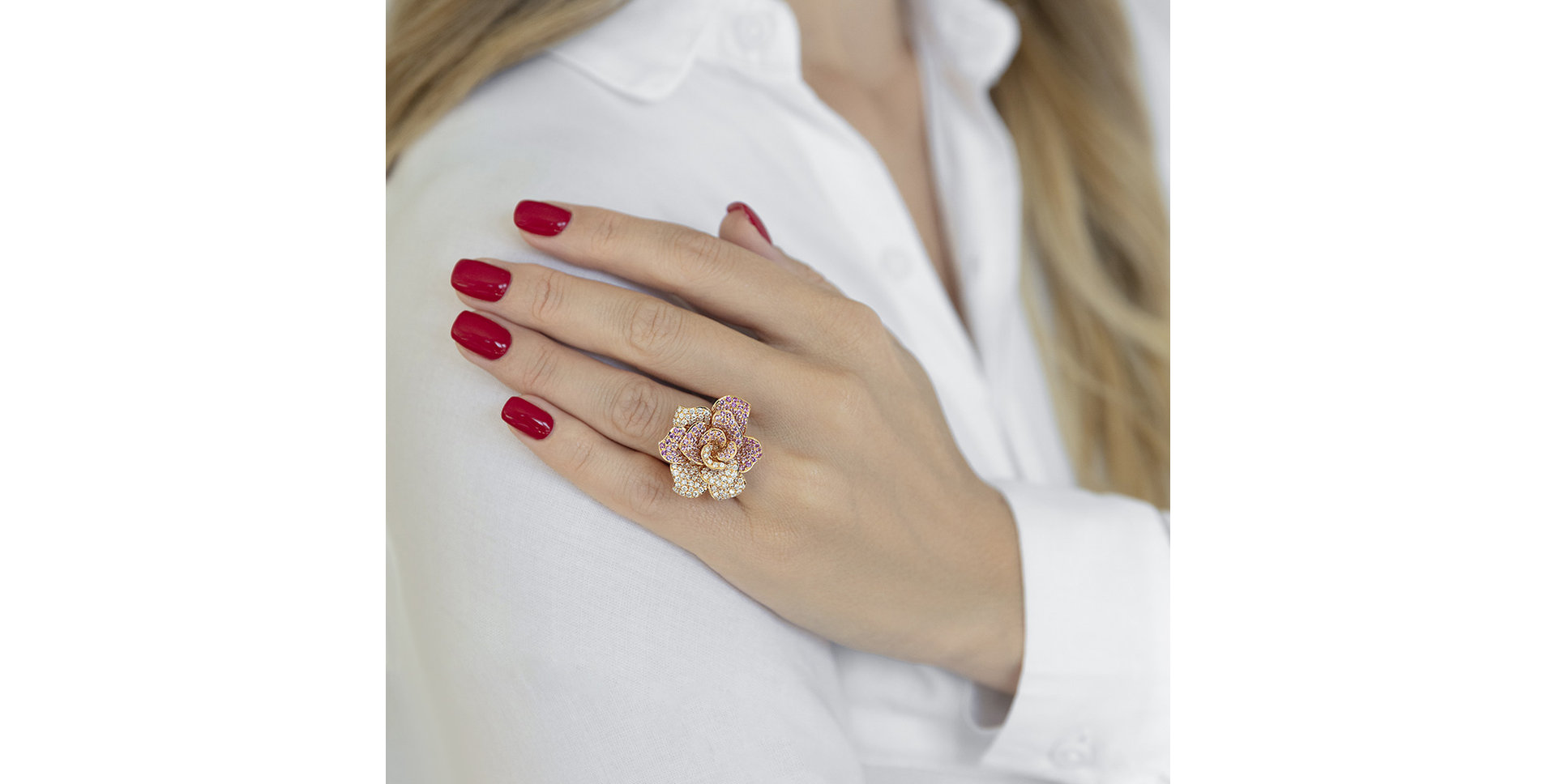 Prsteň s diamantmi a zafírmi Heavenly Magnolia