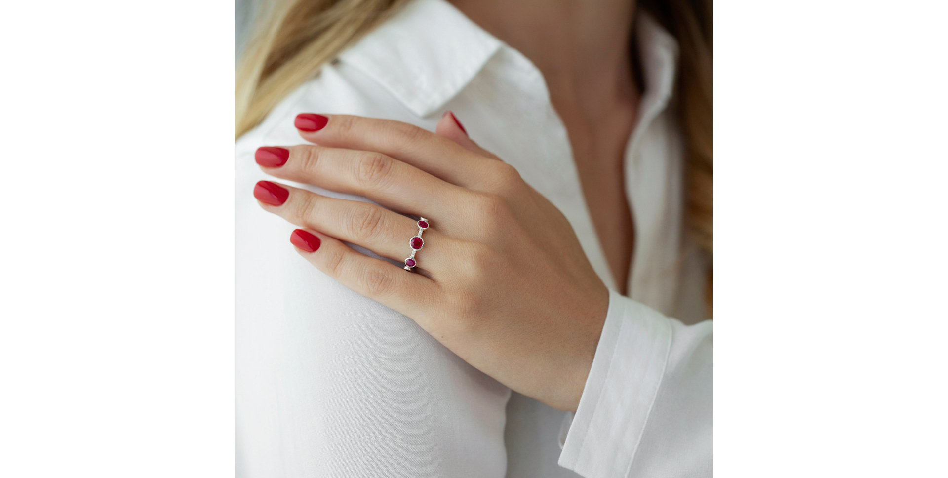 Prsteň s bielymi a hnedými diamantmi Galaxy of Passion