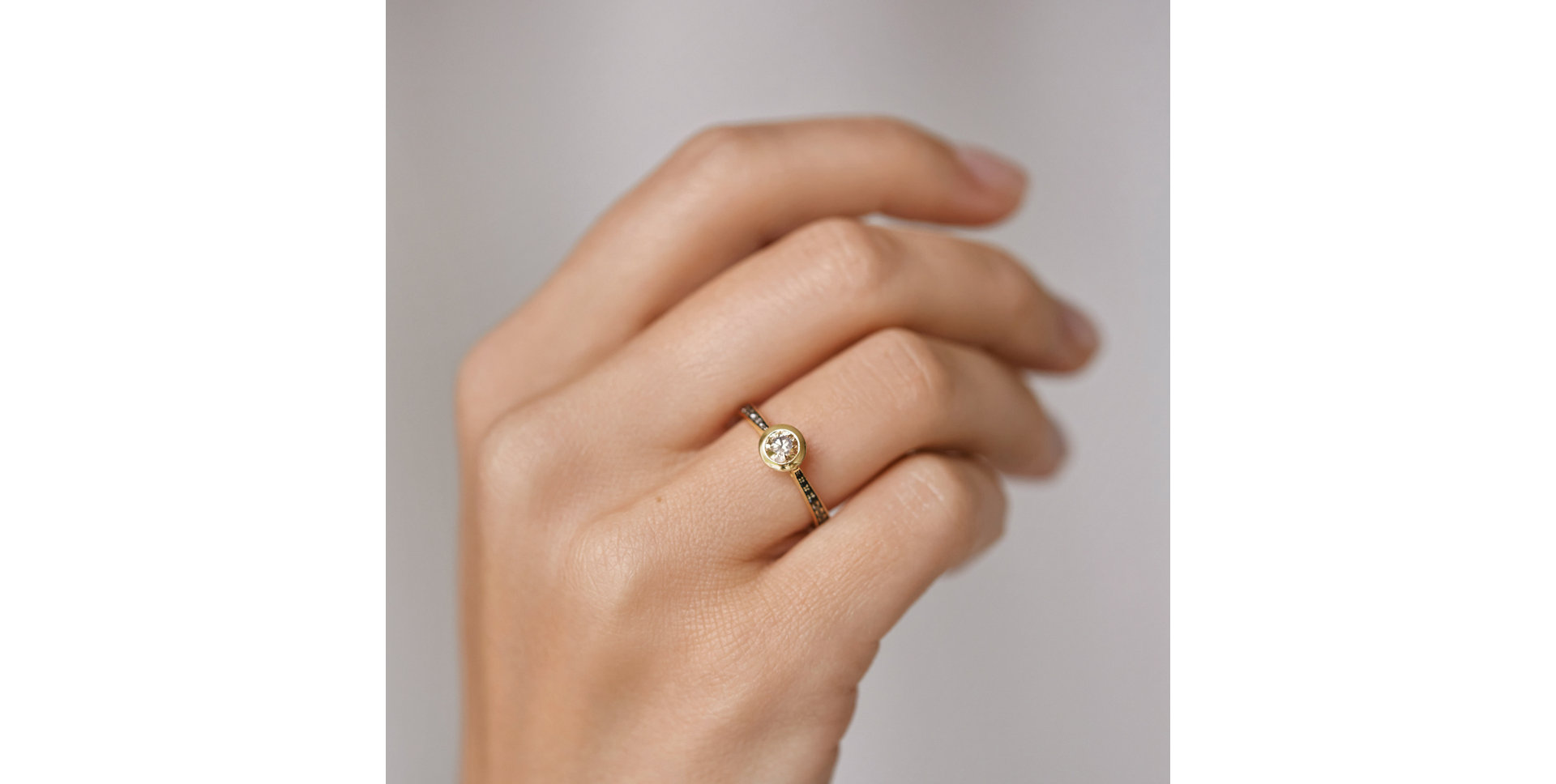 Prsteň s čiernymi a hnedými diamantmi Space Love