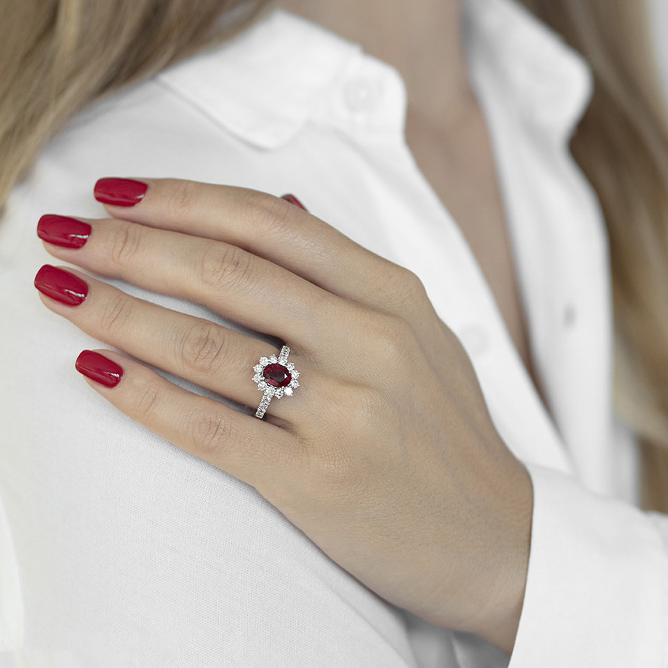 Prsteň s rubínom a diamantmi Renaissance Poetry