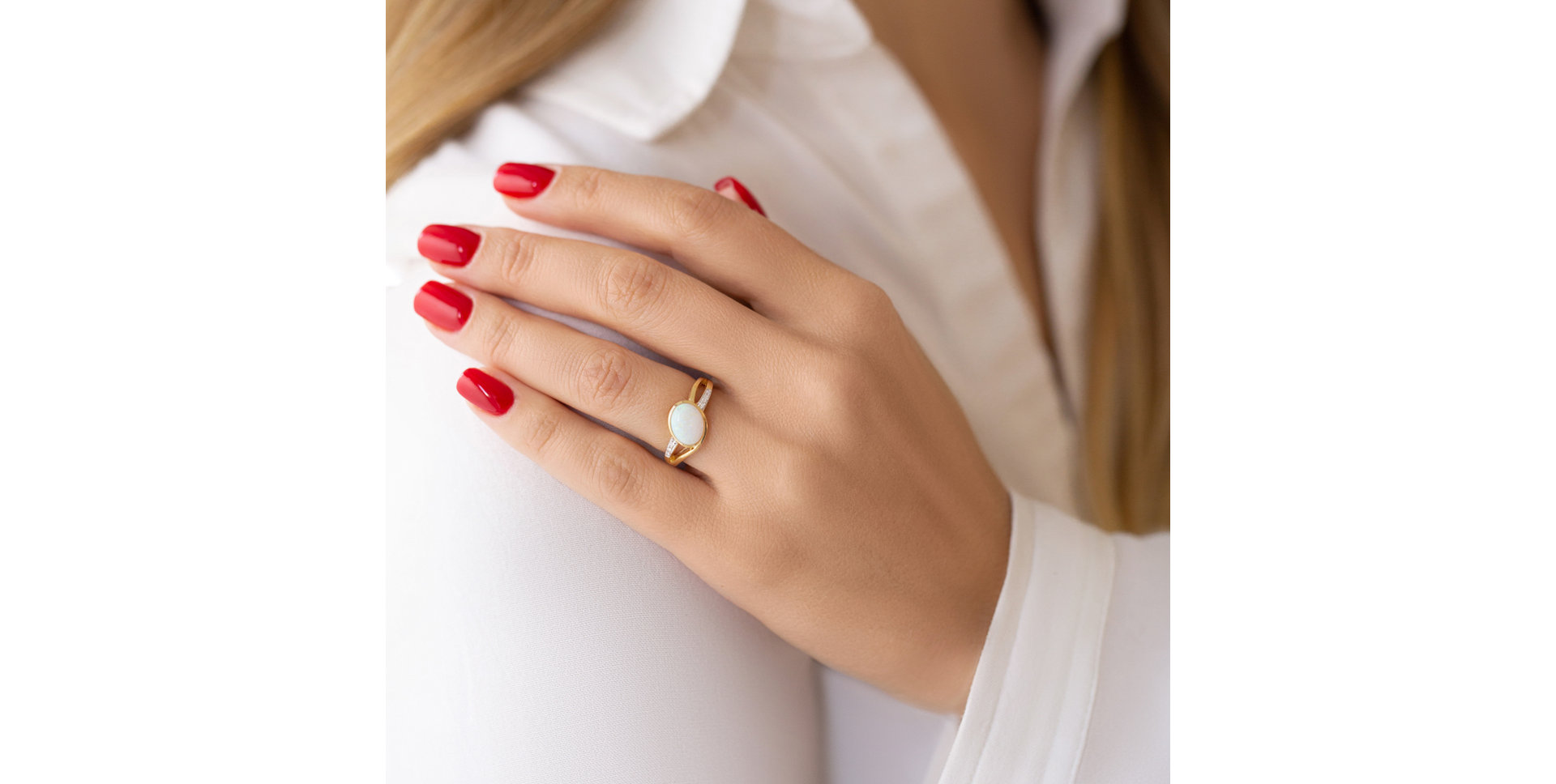 Prsteň s opálom a diamantmi Exchange Visit