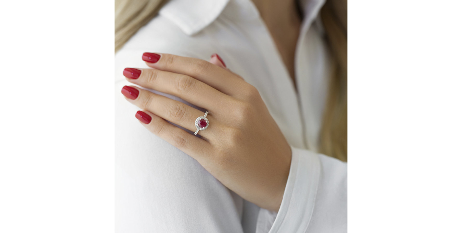 Prsteň s rubínom a diamantmi Red Planet
